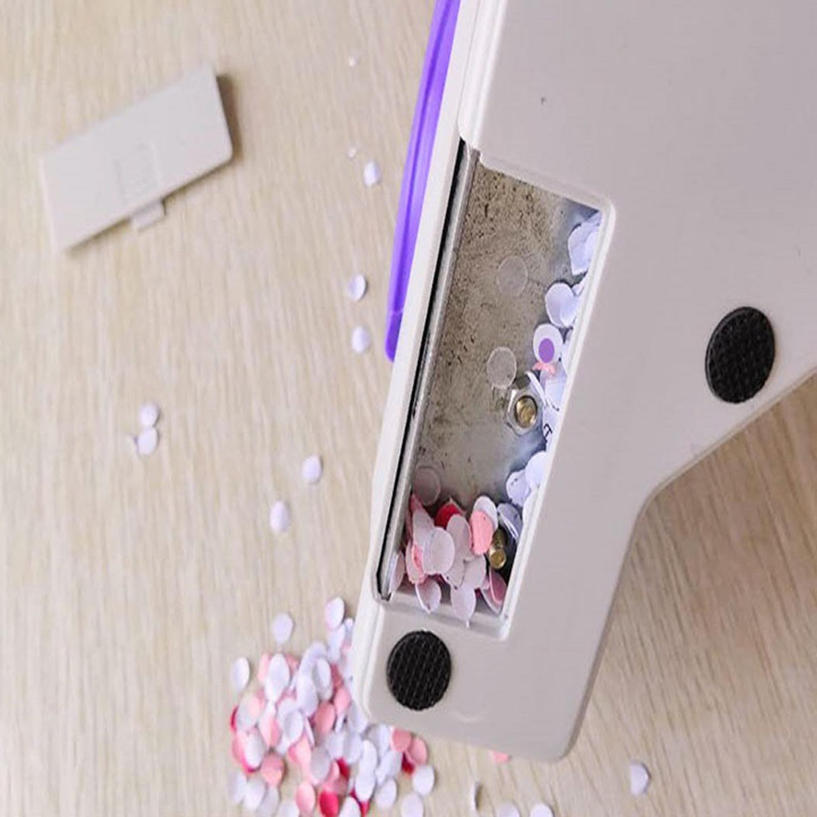 Perforatrice da tavolo regolabile per fogli A4 con 30 buste per lavori di bricolage in classe, che rende il processo di perforazione più semplice e senza sforzo.