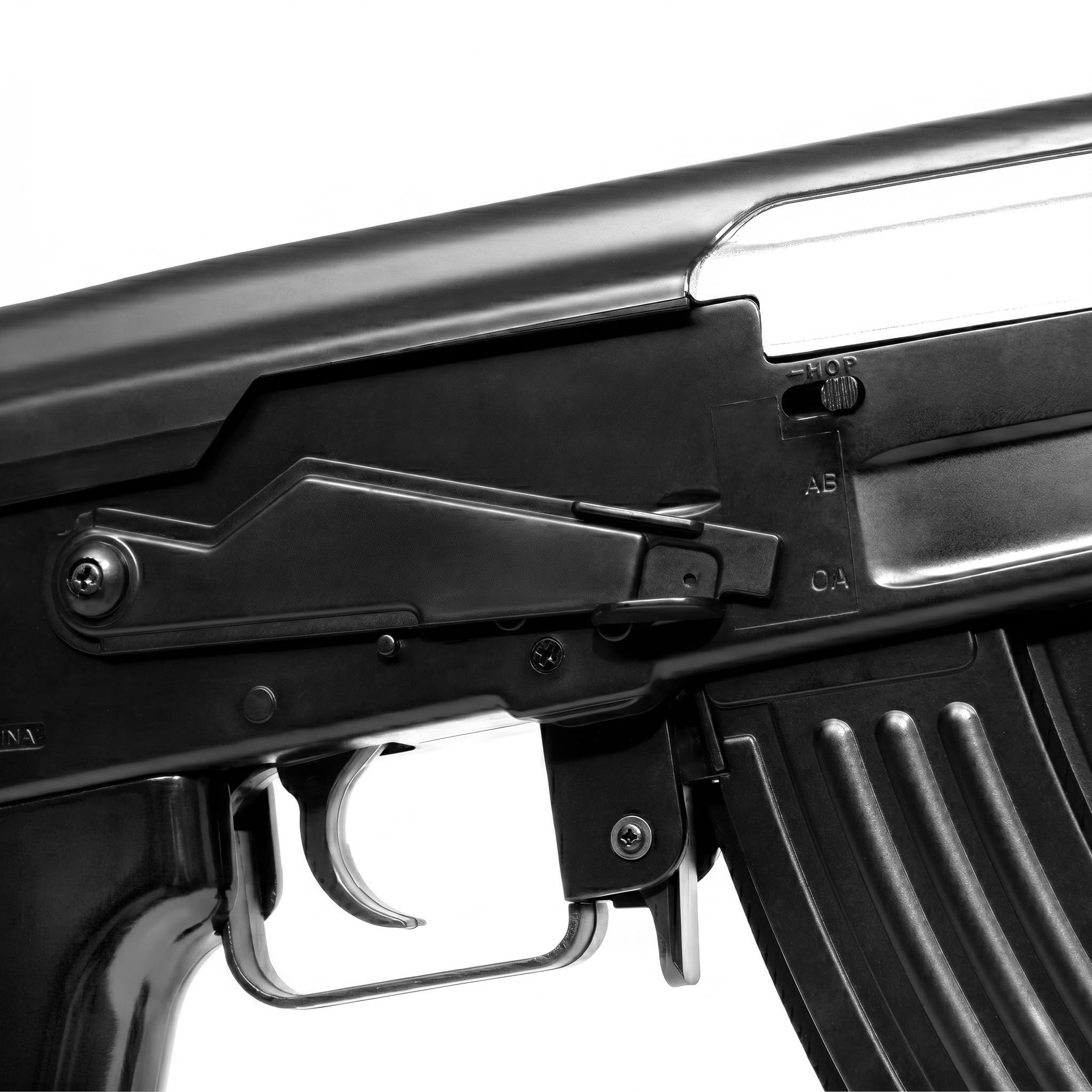 AK 47 softair elettrico stile legno, POTENZA 0,9 JOULE, raffica/singolo/sicura, caricatore 50 colpi, batteria Ni‑MH 7,2V + caricabatterie inclusi, 870mm 830g, 1000 pallini inclusi (Nero)