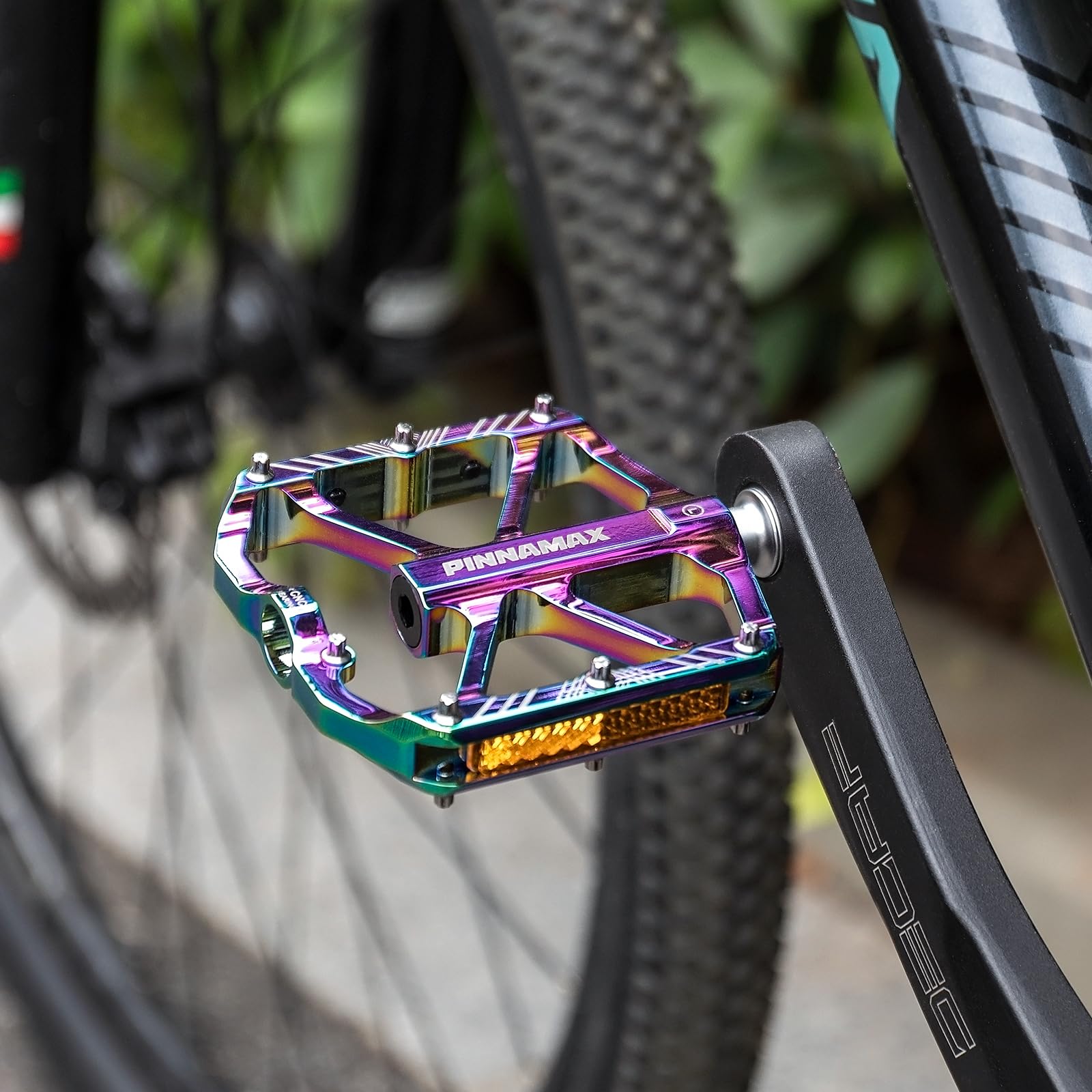 PINNAMX Pedały rowerowe MTB z aluminium CNC, antypoślizgowe, z odblaskami, 3 uszczelnione łożyska, płaskie pedały 9/16", do rowerów wyścigowych, górskich, rowerów Gravel Bikee