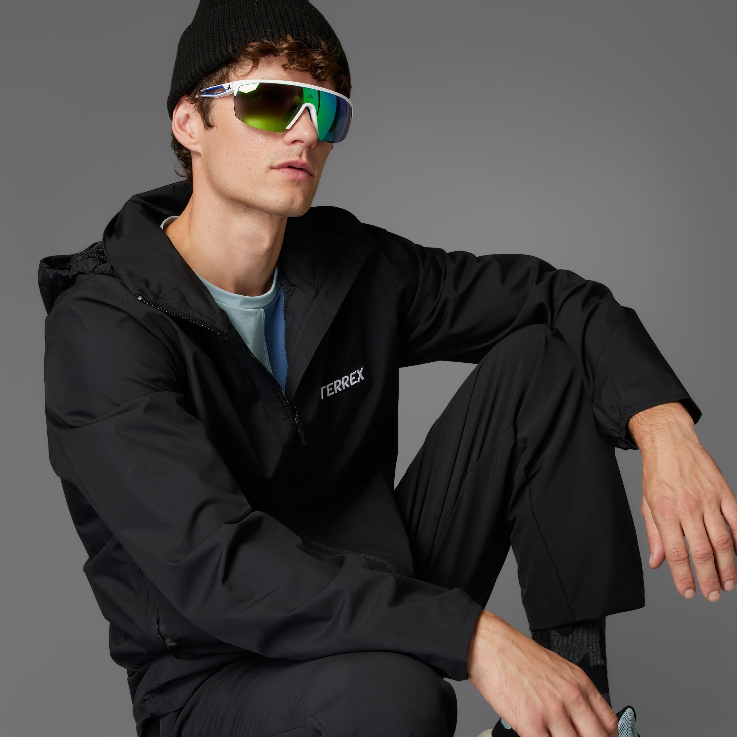 adidas Men's Chubasquero Multi Essentials 2L