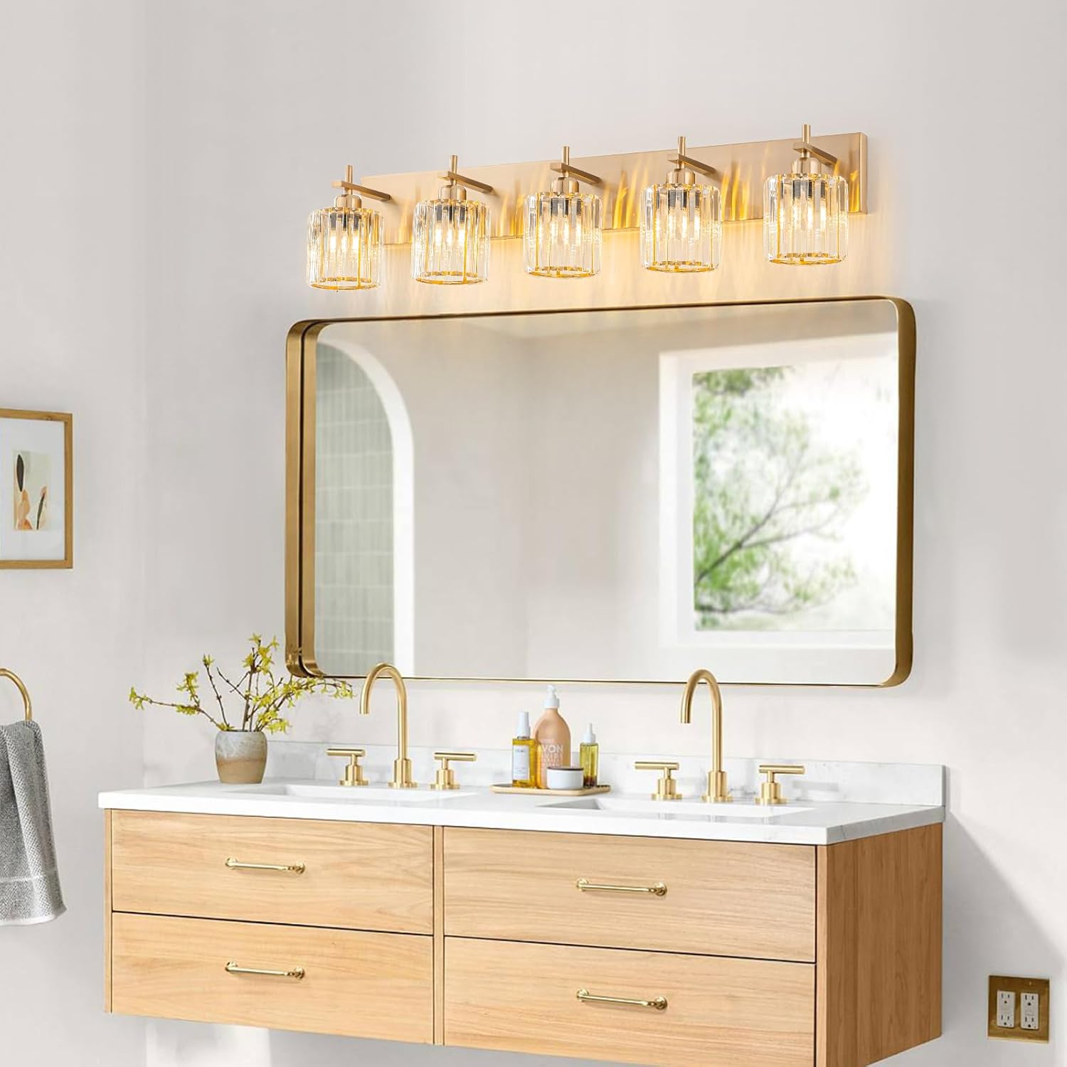 Modern Crystal Bathroom Vanity Lights, Gold 5-Lights Bathroom Light Fixtures Over Mirror, Crystal Wall Lighting with Polished Brass Finish