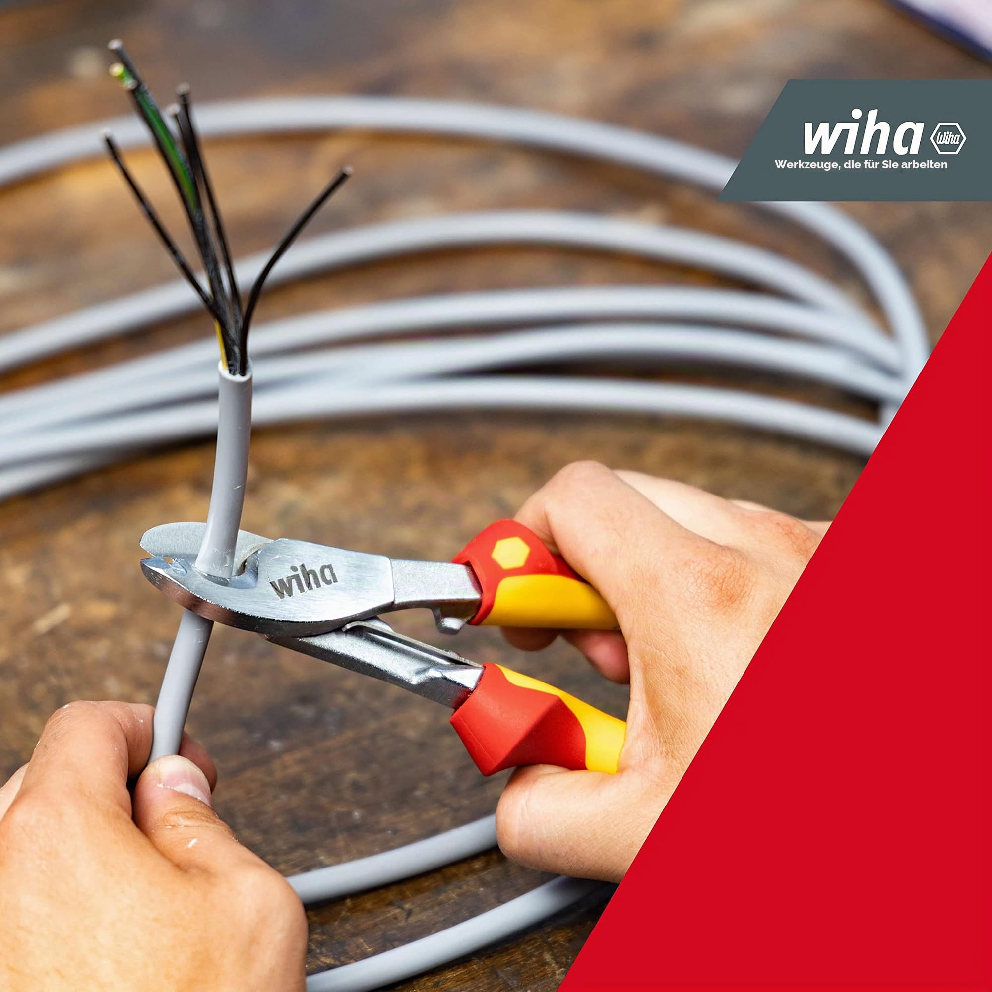Wiha Kabelschneider Professional electric mit ein- und ausschaltbarer Öffnungsfeder I 180 mm, 7" I VDE- und GS-geprüft I Elektrikerzange (43660)