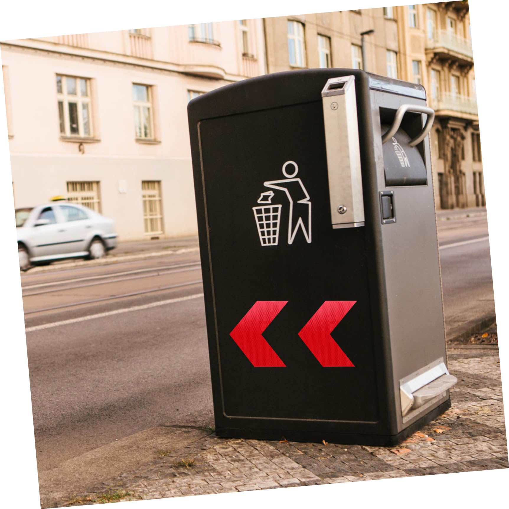 Baluue Ruban Réfléchissant Adhésif en Pvc Flèche Large, Autocollant de Signalisation pour Sécurité Routière et Situations D'urgence, Résistance Adhésive Forte, Visibilité Améliorée