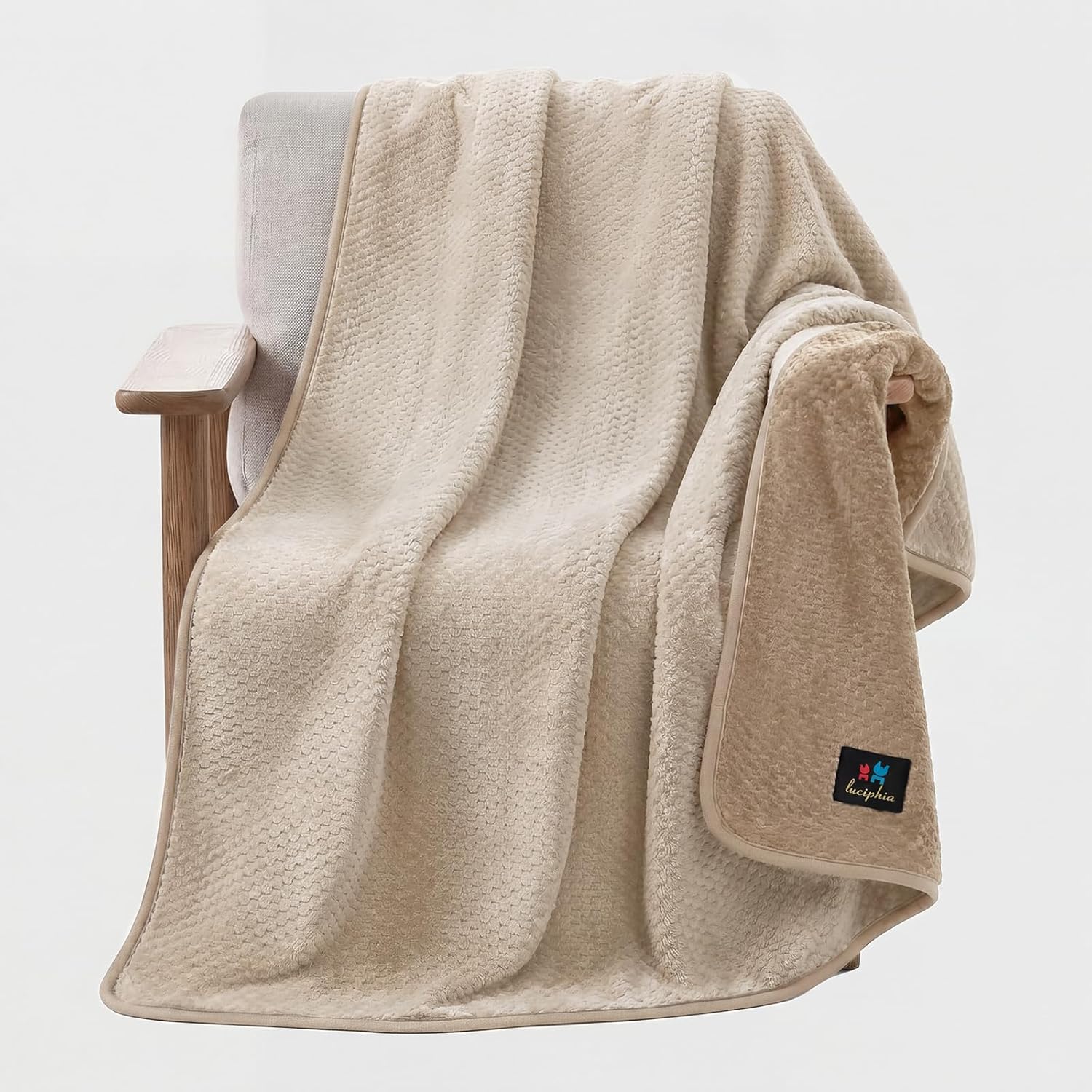 Luciphia Waterproof Blanket for Large Dog Ultra-Soft & Calming Pet Throw Reversible Warm Fleece Durable Furniture Crate Couch Bed Cover Protector Machine Washable Leakproof Beige L (65''x57'')
