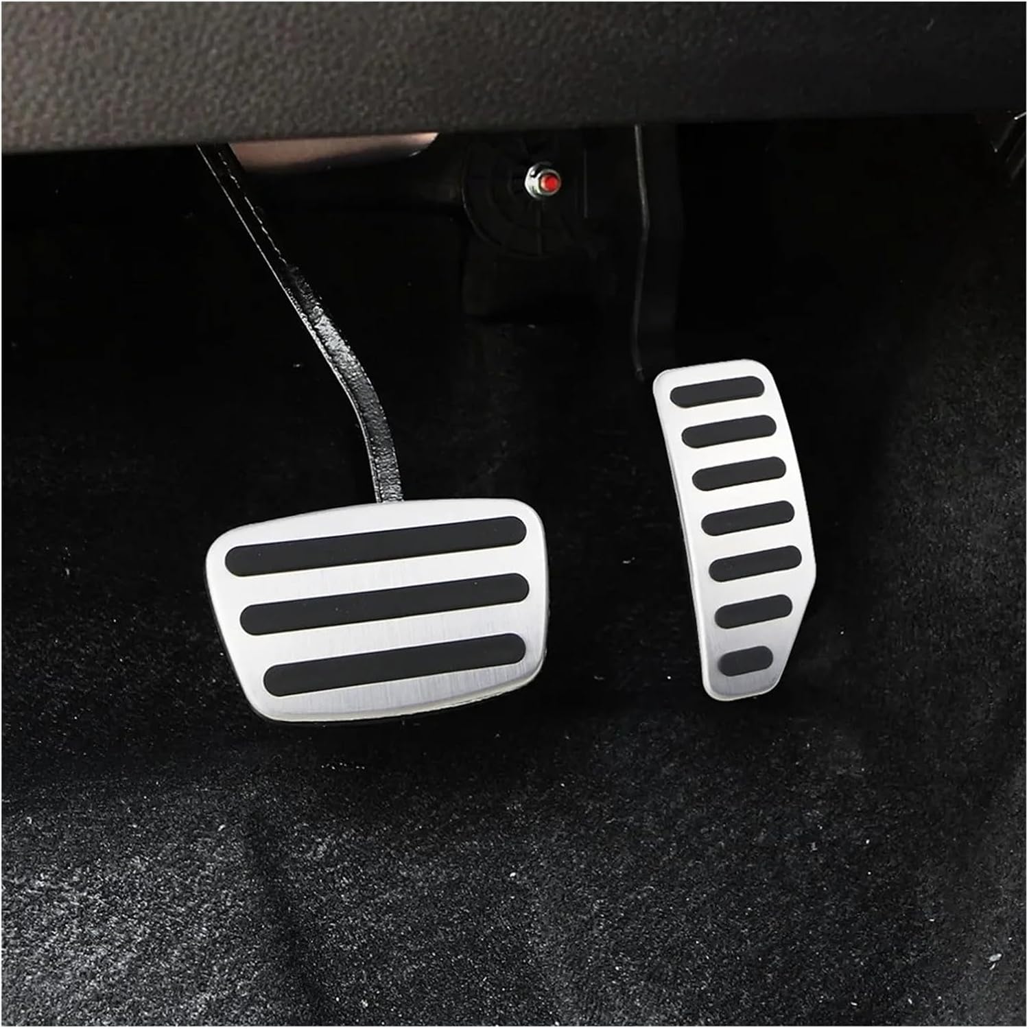 Car Pedal Pads For Isuzu For D-MAX 2017-2024 Stainless Steel Brake Accelerator Pedal Non-Slip Sleeve Clutch Wear Pad (MT)