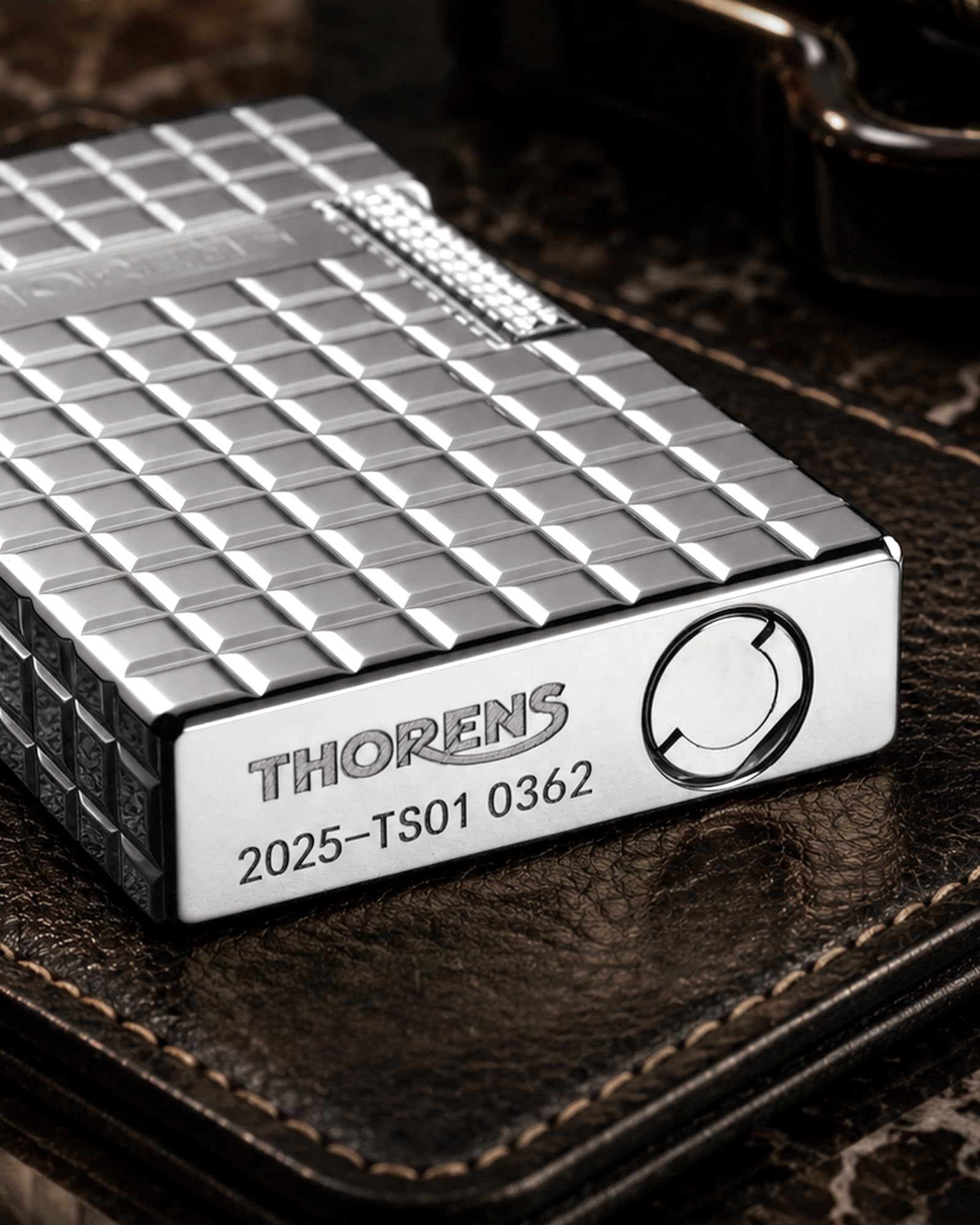 THORENS Argent Blocks Silber Benzinfeuerzeug, Messing, Side-Slide | Klassik-Retro, klarer Klang, Vintage, offene Flamme, nachfüllbar, Reibrad, Unikat Flip-Fluid-Lighter, Luxusgeschenk, graviert