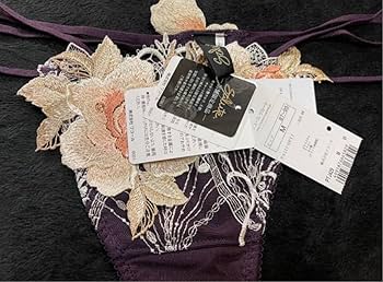 サルート 店舗限定 29G ラマン D75＆ソングTバック サルート 店舗限定 29G ラマン D75＆ソングTバック Wacoal