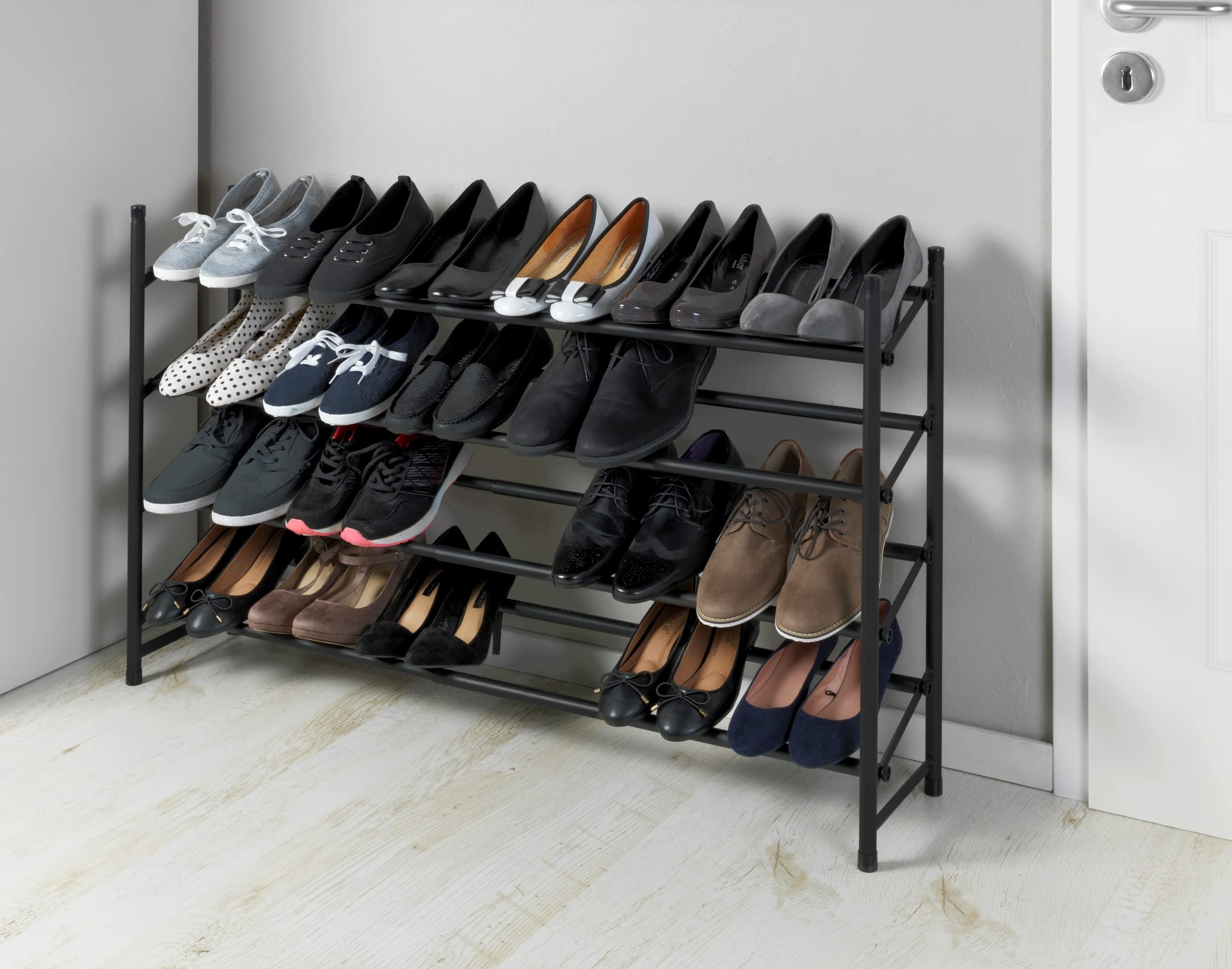 WENKO Zapatero «Hero» extensible, para 24 pares, apilable, también para el armario ropero transitable, 62-115 x 68 x 23 cm, de metal recubierto de polvo con superficie antideslizante en negro mate