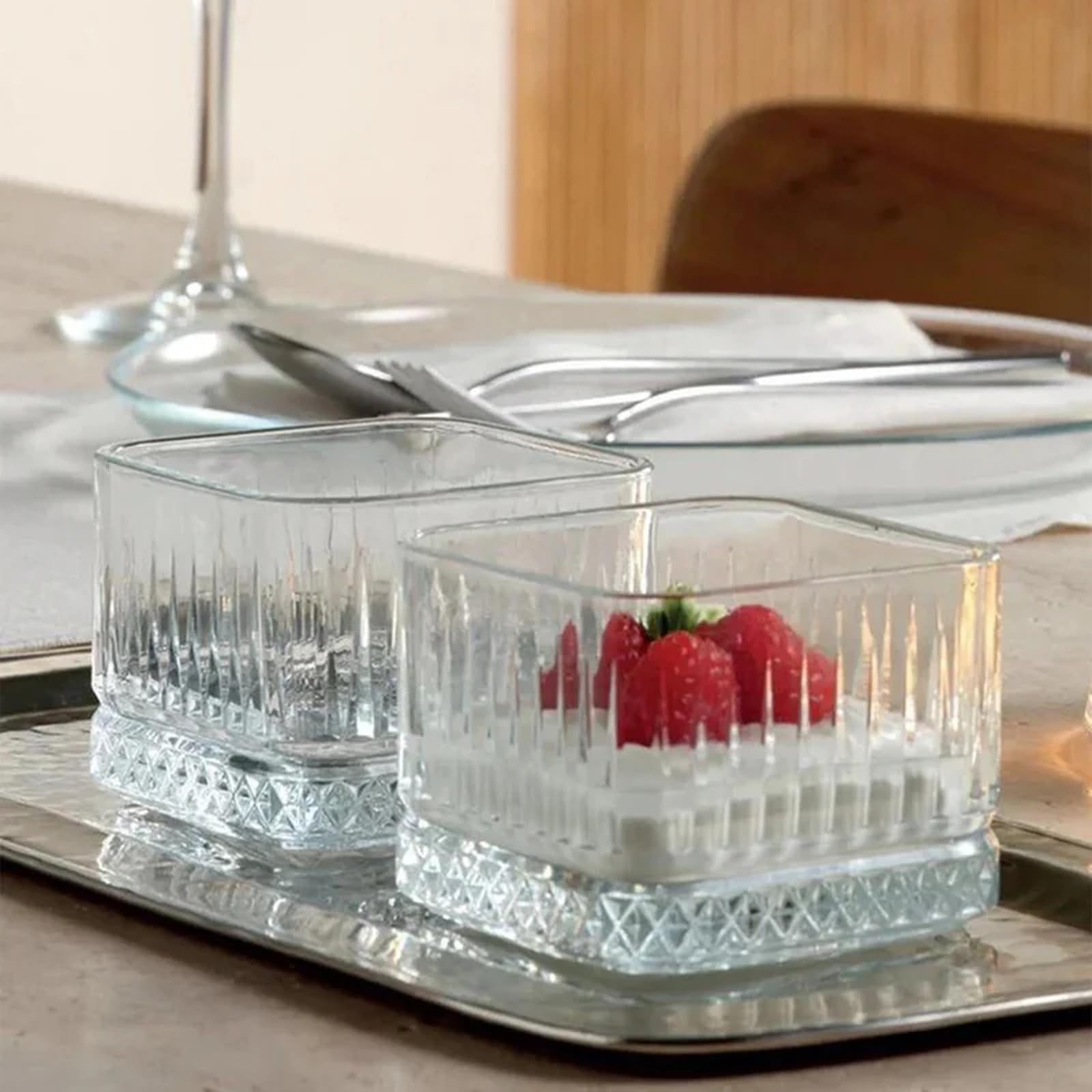 Glasschalen 12er-Set – 235 ml stapelbare Dessertschalen mit Facettenschliff, spülmaschinenfest, für Desserts, Dips, Vorspeisen & Snacks