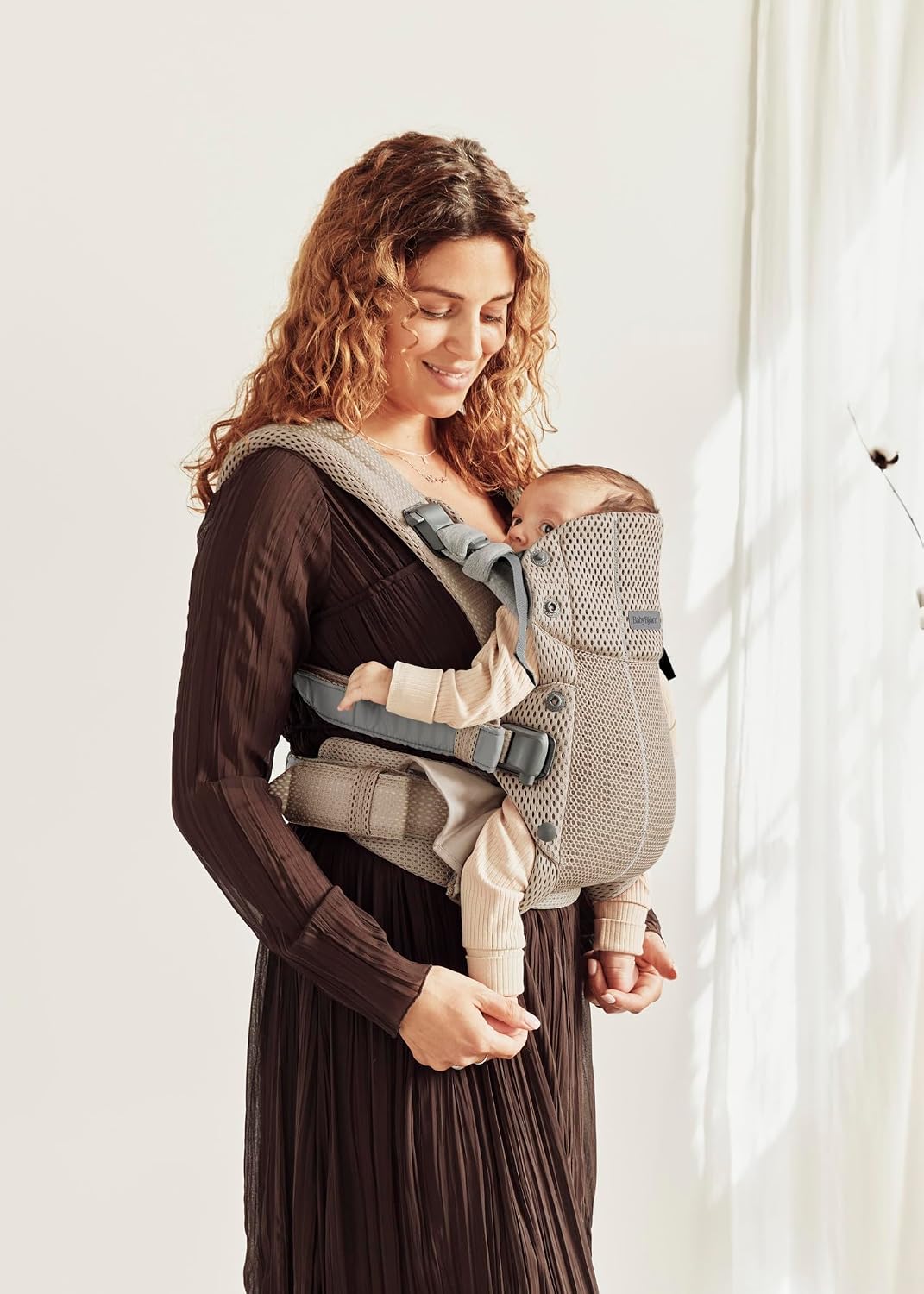 BabyBjörn Porte-bébé Harmony, Mesh 3D, Gris-beige — vue 3
