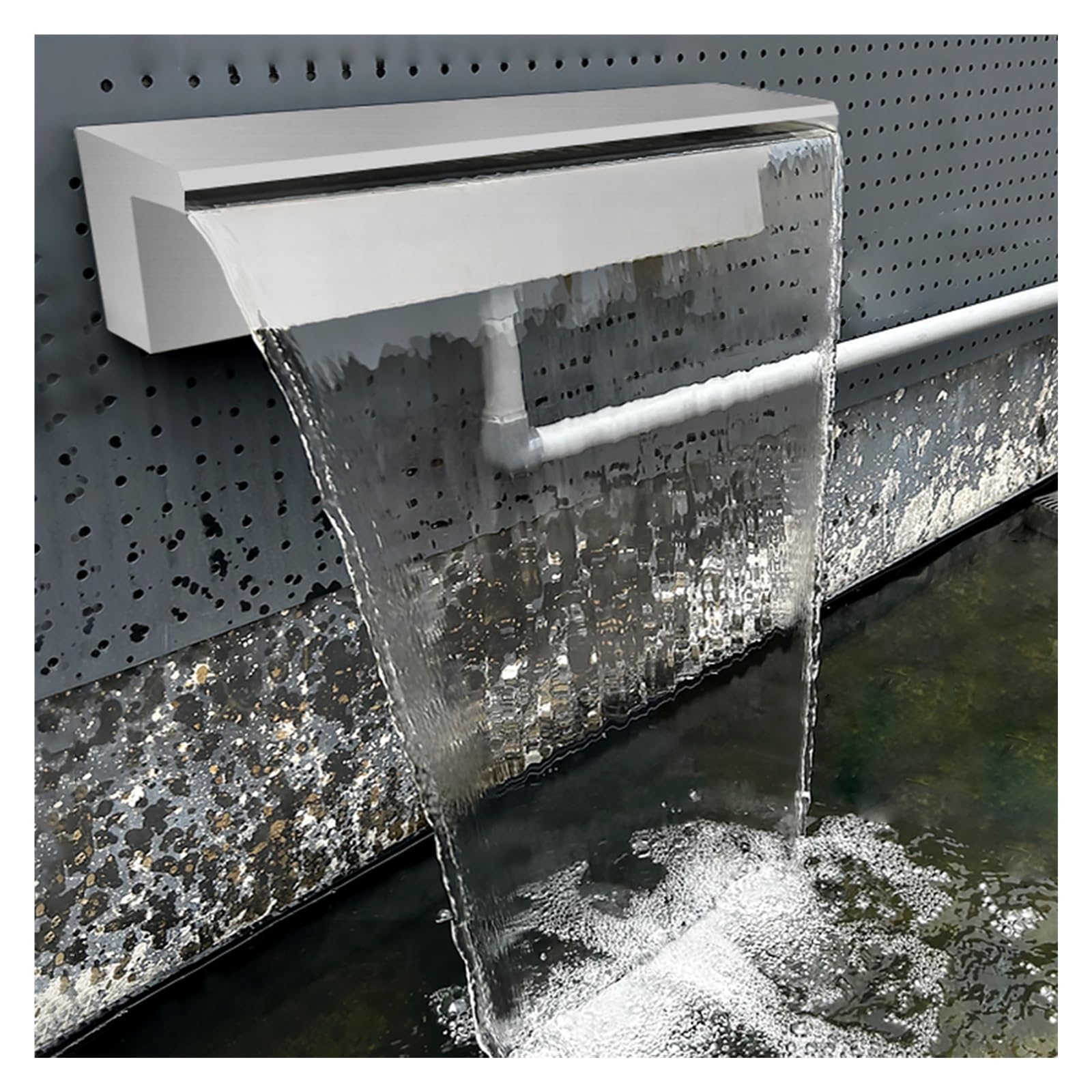 Fontaine à débordement anti-rouille de 8 pouces pour remplacer un vieux bec d'eau de bassin