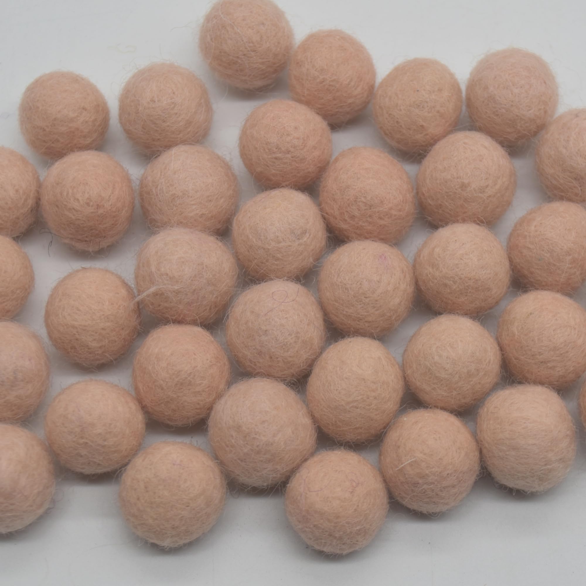 Oriental Direct based in Yorkshire 100% Wool Felt Balls - 10 Felt Balls - 1.5cm - Peach Blossom Pink