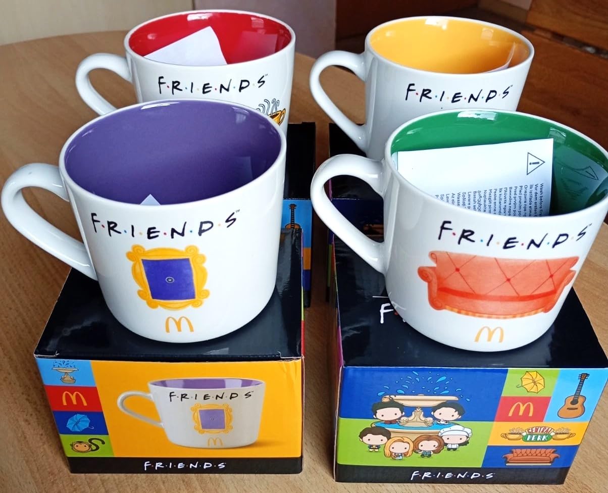 Bundle mit McDonalds 4 Friends Tassen 2025 Central Perk - Sofa - Spiegel - Fontäne mit exclusiver Geschenkkarte Teetassen Set - Kaffee Tassen Sets - Bechersets - Kaffeebecher Keramik Becher