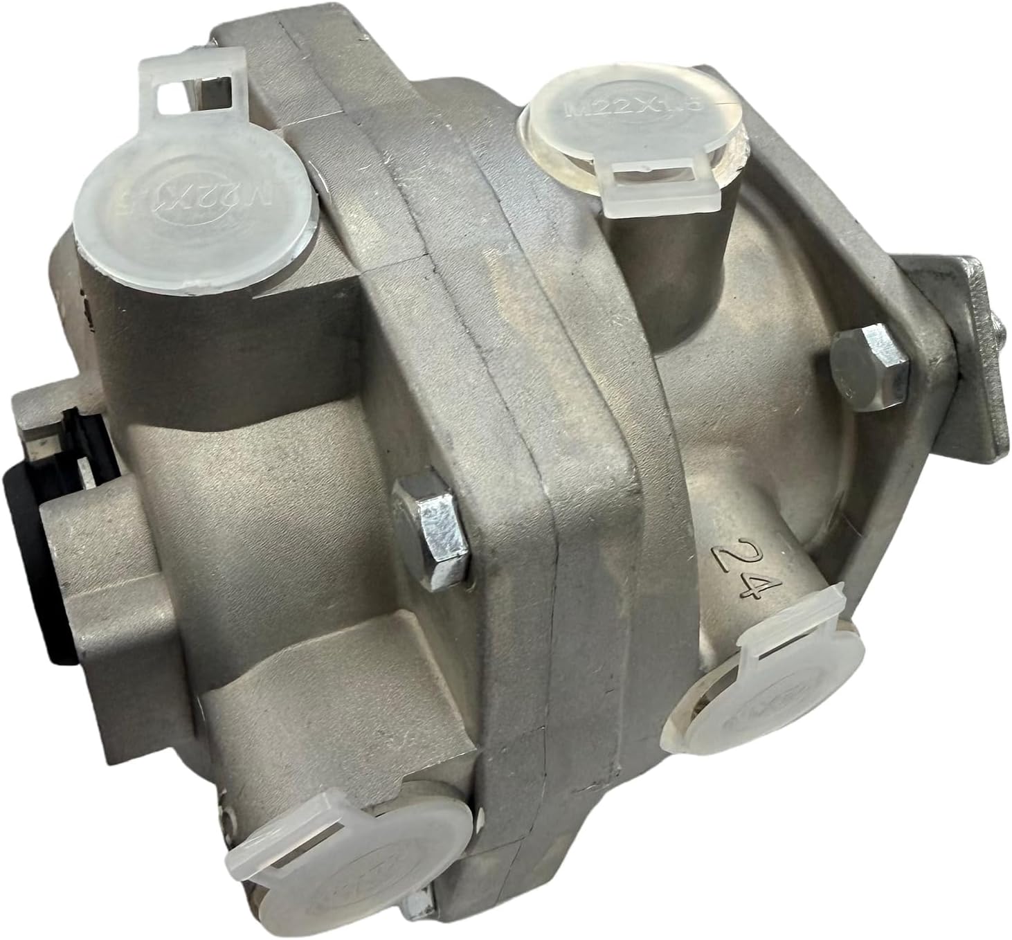 GENERIC 4613074790 Foot Brake Valve Fits for DAF Truck Fits for Iveco Truck Fits for Volvo Replace parts