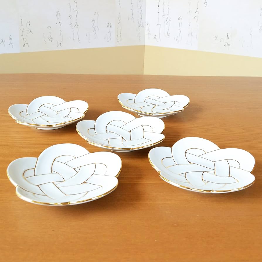 有田焼銘々皿 15cm縁起物梅むすび 金線 ゴールド5枚セット2024/12購入 71ap1bAweXS._UF894,1000_QL80_.jpg