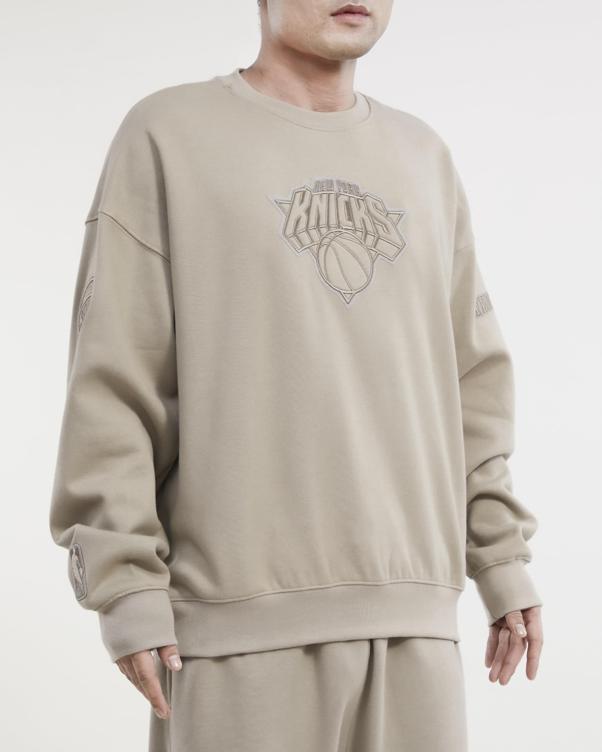 Pro Standard Męska bluza NBA Neutral M Drop Shoulder FLC Crewneck Bluza, szarobrązowa, L, brązowy (taupe), L