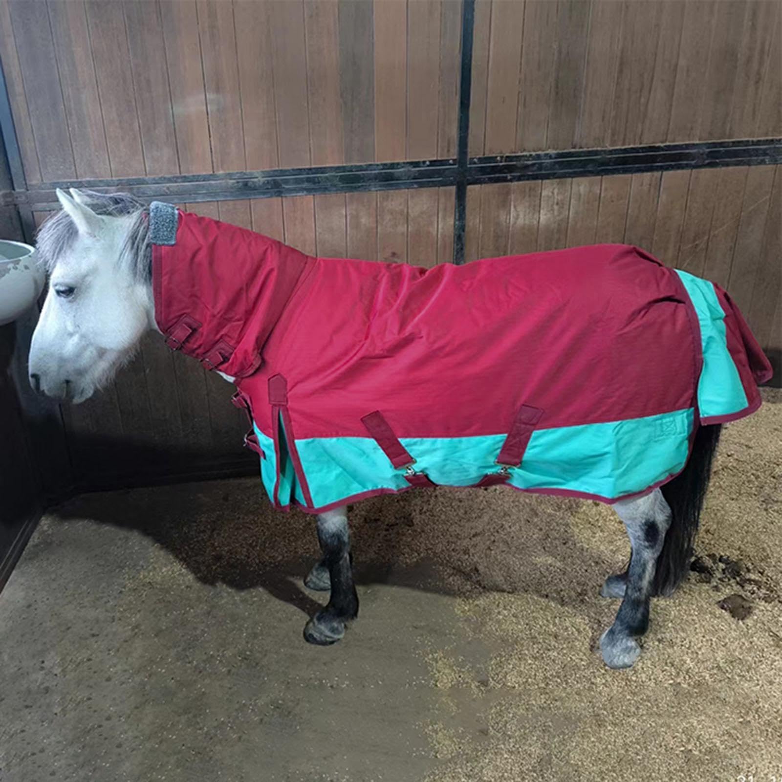Manta para Caballo Impermeable con Relleno Térmico Funda con Capucha Y Cinturón Ajustable Oxford 600D Transpirable Resistente Al Frío Adecuada para Ca