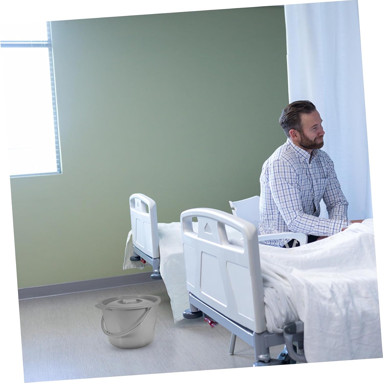 Elevated Commode Seat Lid Urine Bucket for Elderly Reusable Spittoon for Household