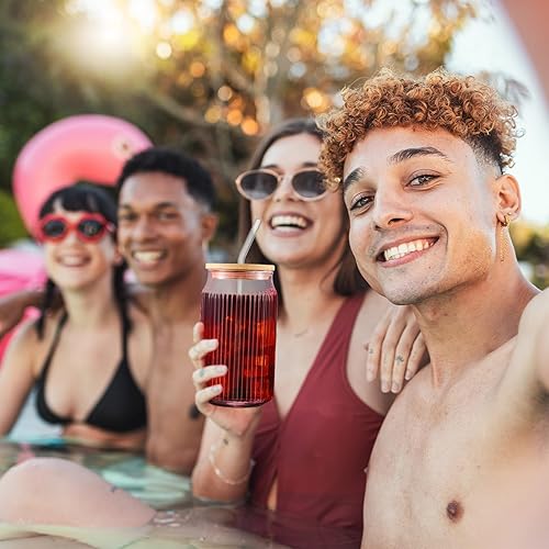 Miniatura 6 de Juego de 4 tazas de vidrio acanalado rosa con tapas y pajitas, tazas de café helado de 16 onzas, juego de cristalería vintage acanalada para té,