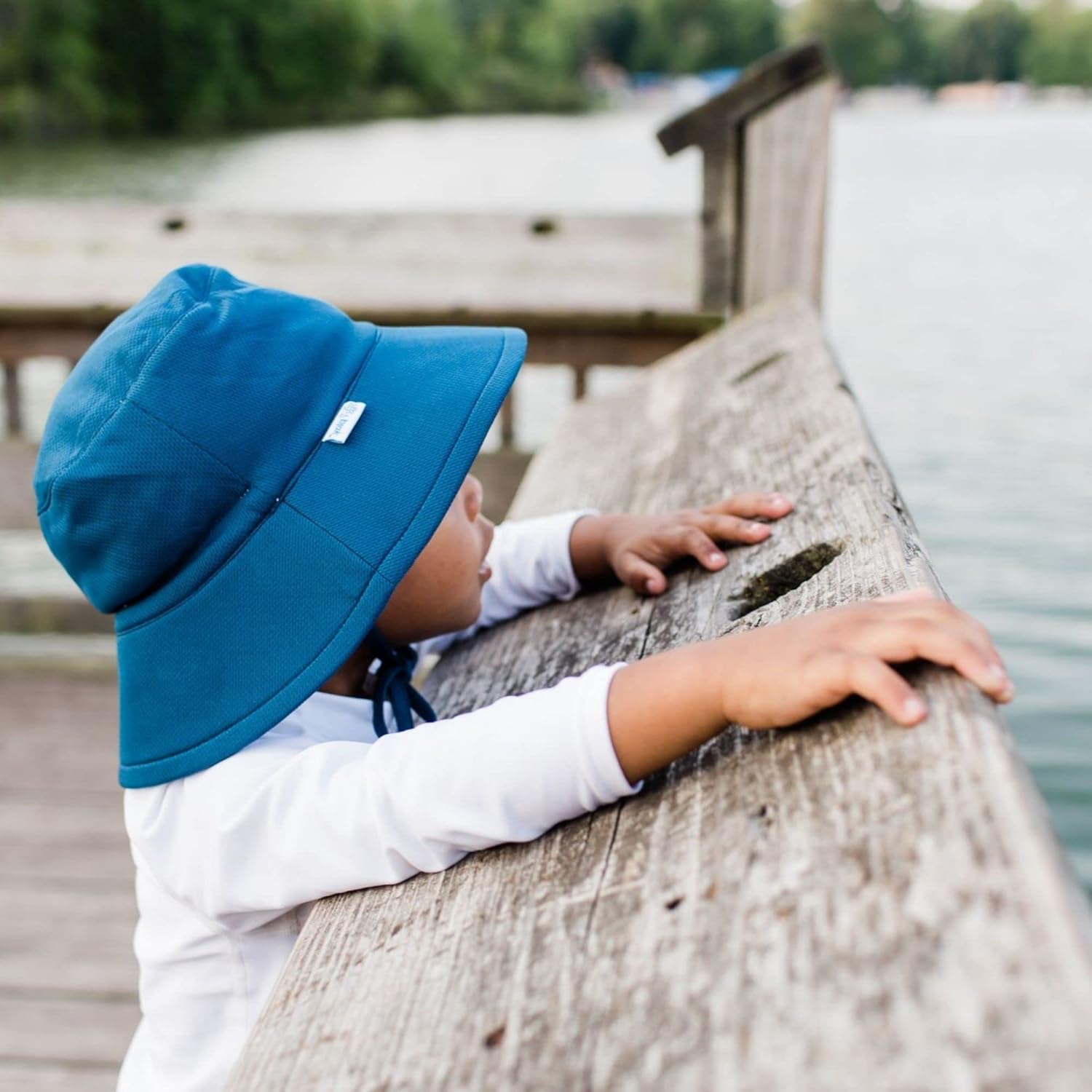i Play. by Green Sprouts Baby & Toddler Breathable Bucket Hat - Image 4