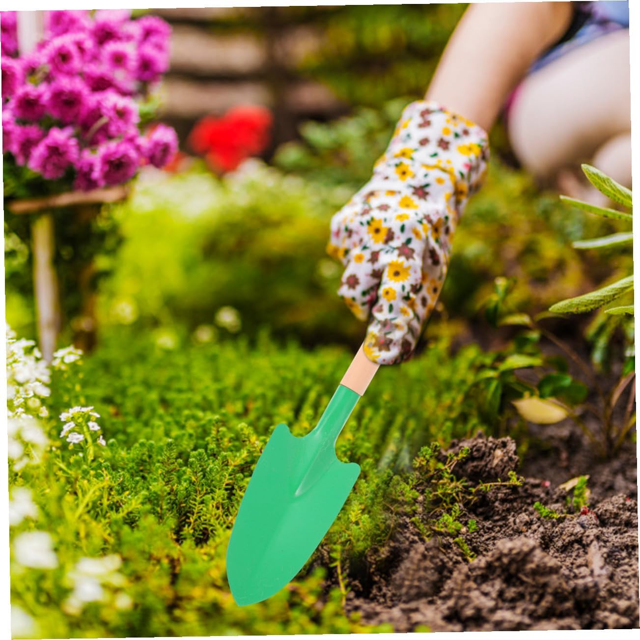 10 Pcs Ergonomic Gardening Spades with Wooden Handles Portable Transplanting Shovels for Weeding Planting and Soil Cultivation Garden Tools Supplies