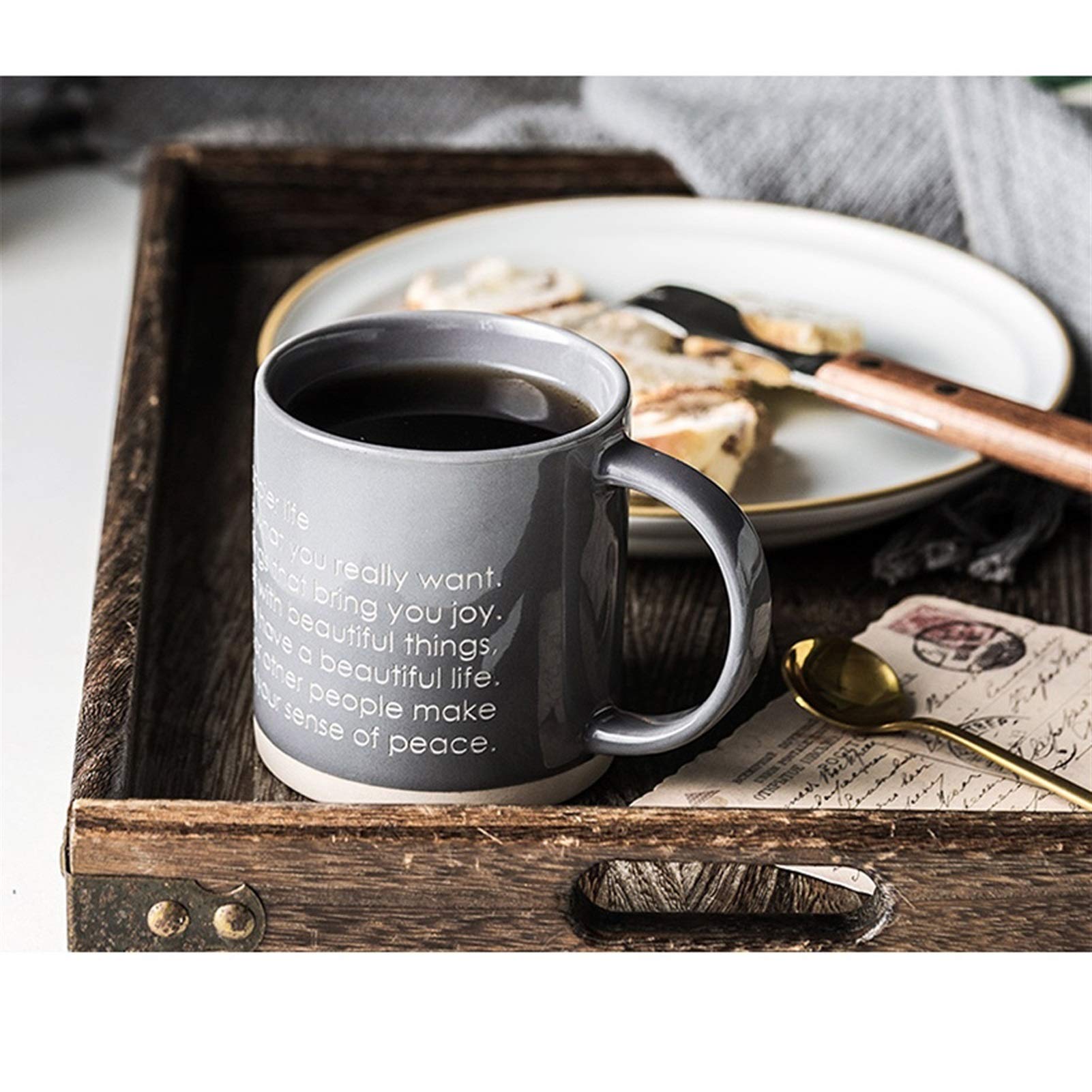 Tazza Da Viaggio In Ceramica 350 Ml Con Coperchio Antigoccia E Manico - Bianca Con Dettagli Viola, Per Caffè E Tè