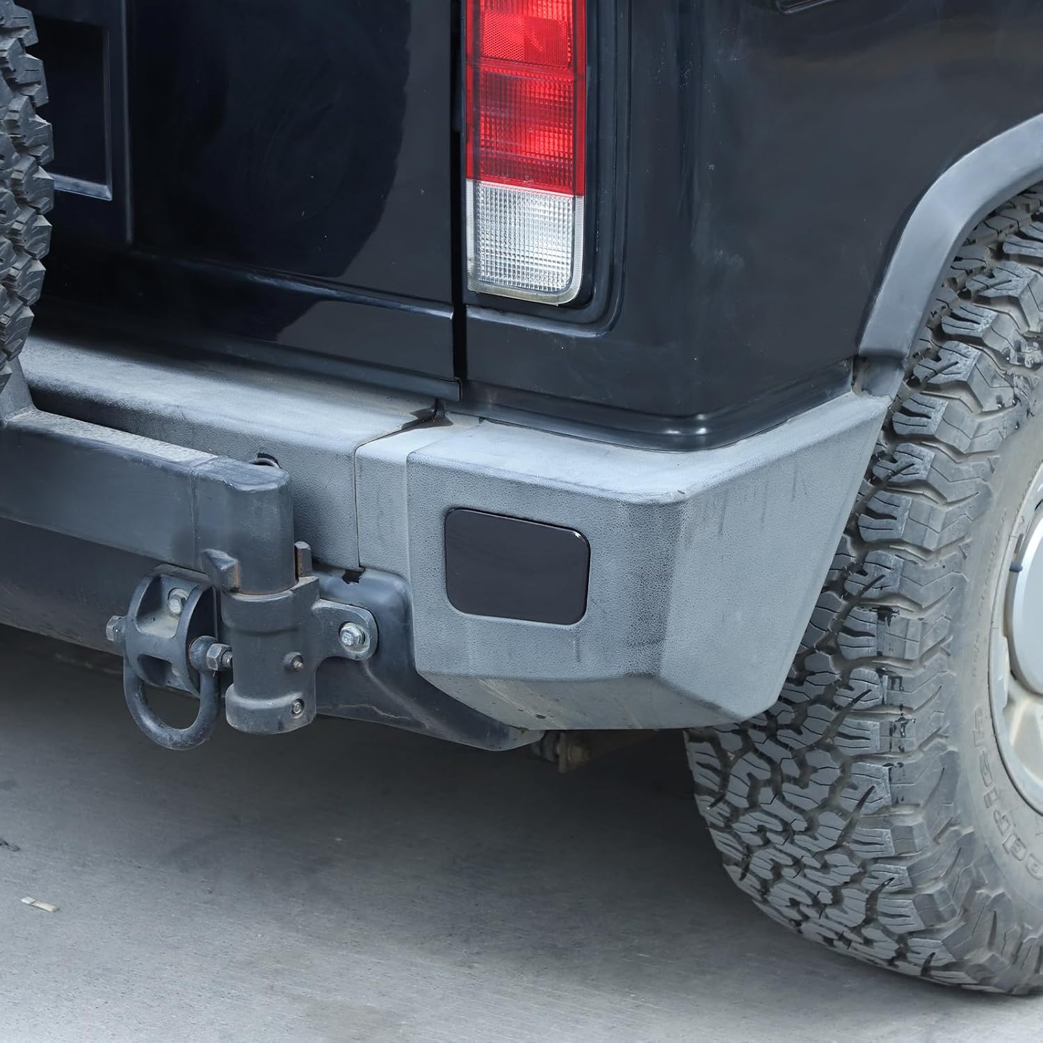 Lcojicep Car Rear Fog Light Lamp Trim Cover Cover Compatible with Hummer H2 2003-2009 Rear Bumper Fog Lamp Light Cover Exterior Accessories