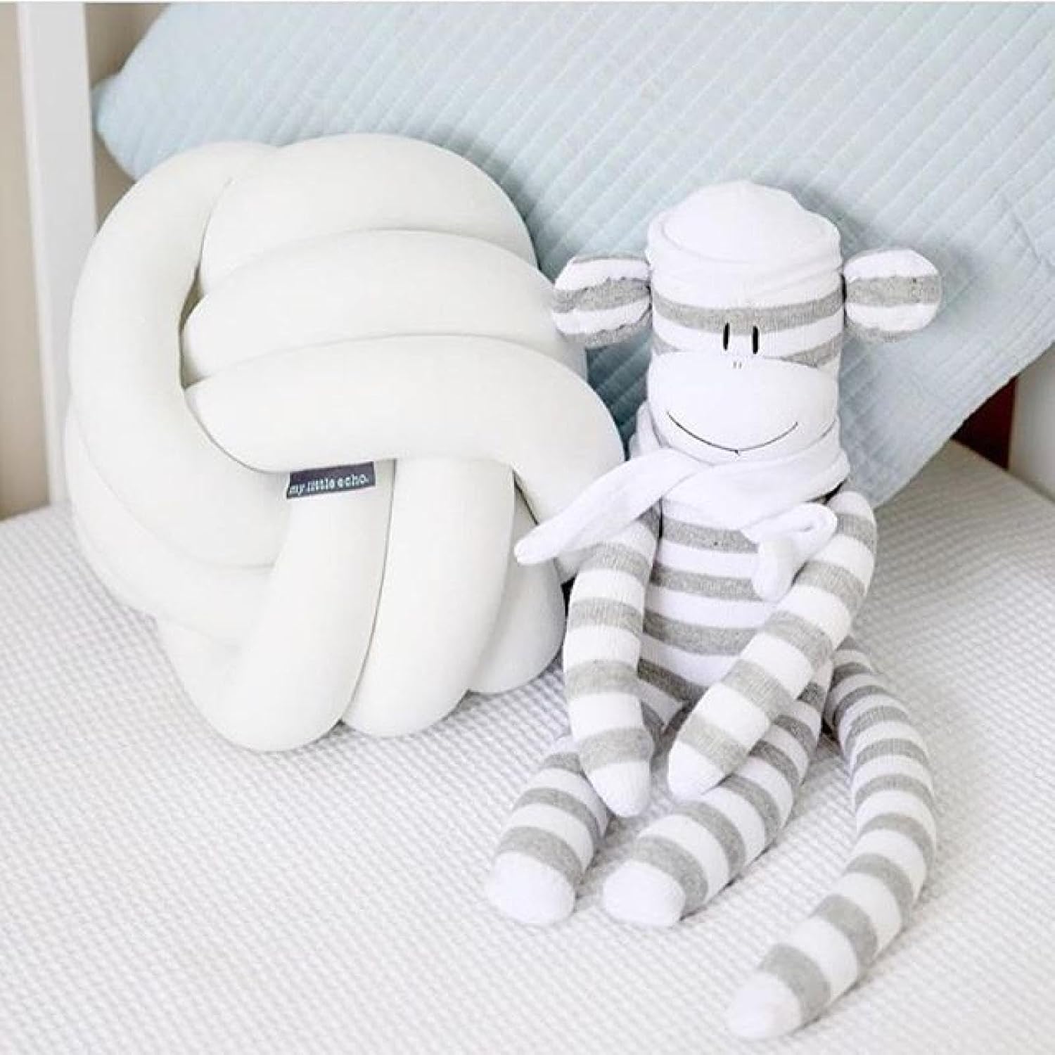 MTKC Soft Knot Ball Pillow Handmade Round Plush Pillow Round Throw Pillow Cushion Home Decoration Plush Pillow Throw Pillow