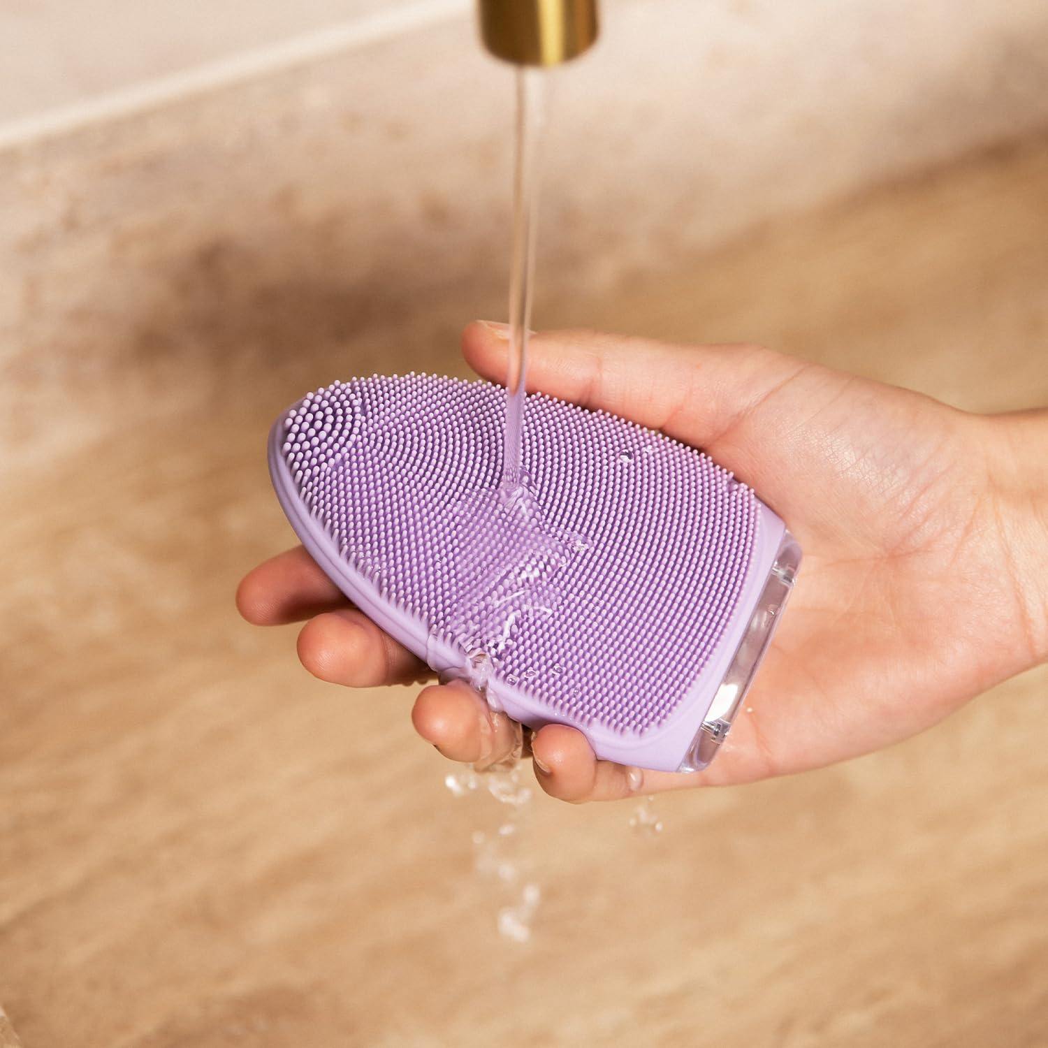 Silk'n Brosse nettoyante visage Bright Massage raffermissant Soins ultra-hygiéniques élimine impuretés résidus maquillage Lilas