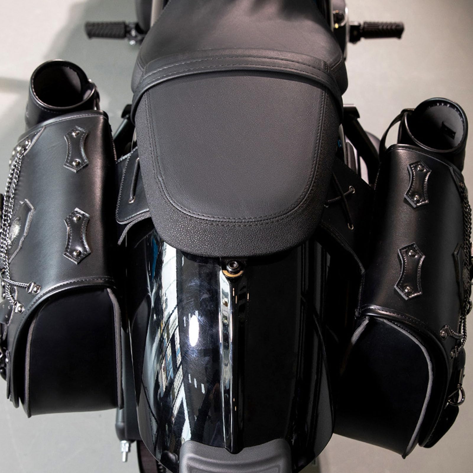 Aramox Alforjas para Motocicleta, 30L Gran Capacidad Resistentes Al Agua de PU Cuero con Portavasos de Liberación Rápida para la Mayoría de Las Motocicletas