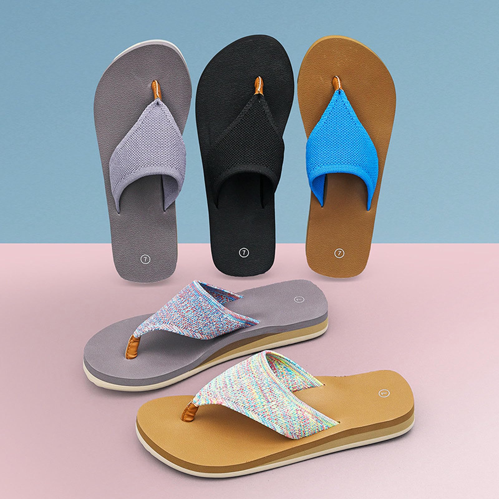 Tongs de plage confortables en tissu noir pour les vacances d'été