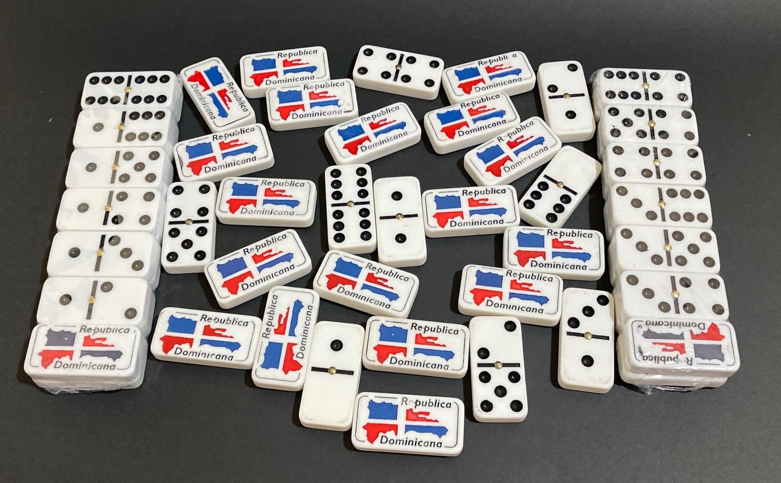 Amazon.com: PRK 14 Dominican Republic Double Six Dominoes Novelty