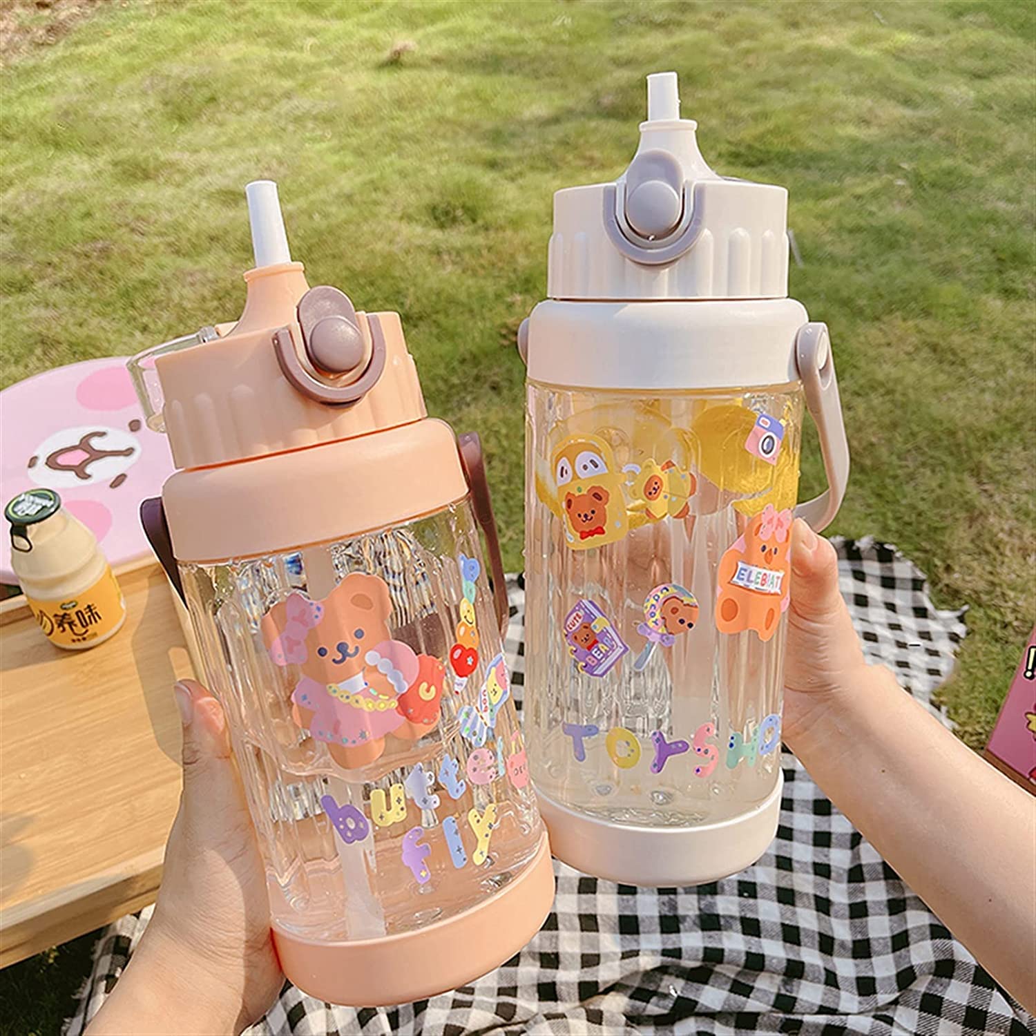 Borraccia Bottiglia d'Acqua da 1500/2000 Ml con Orso Carino con Paglia Sport Plastica Manico Portatile Bottiglie for Biciclette di Grandi Dimensioni Water Bottle(G,2000ml)