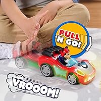 Vista 4 de Mickey Mouse Rev 'n Go Vehículos con luces y sonidos, coche de Mickey, frases de Mickey Mouse, juguetes para niños a partir de 3 años Just Play