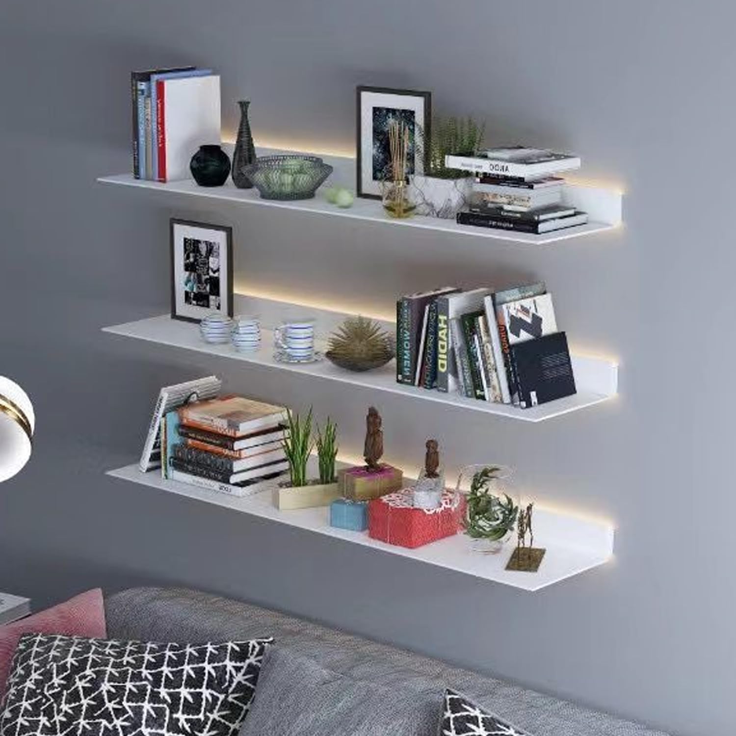Étagère murale LED flottante pour optimiser le rangement des petits espaces