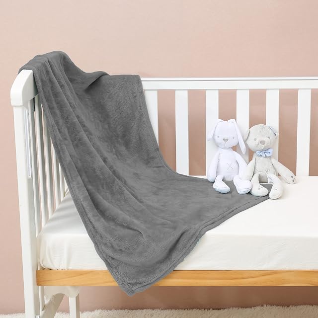 FARFALLAROSSA Flanelowy Koc dla niemowląt 70 x 100 cm - Miękki i ciepły koc dziecięcy - Wysokiej jakości kratka - Ciemnoszary