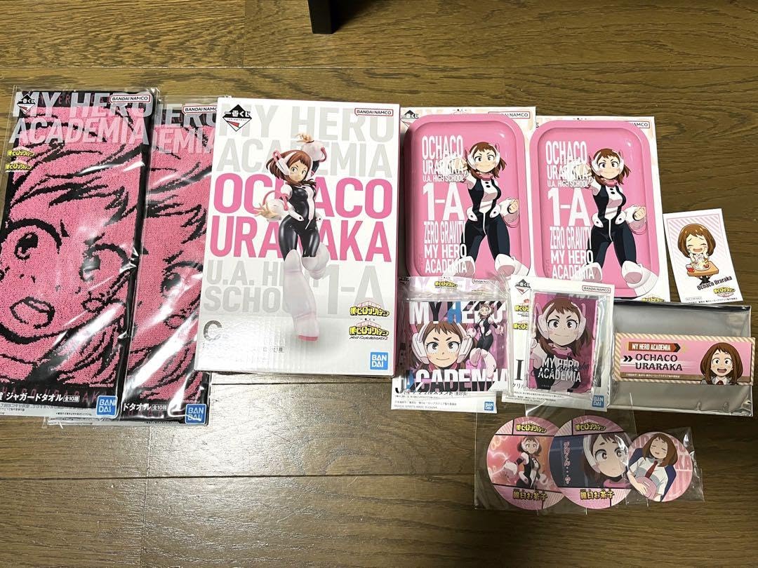Amazon.co.jp: ヒロアカ 麗日お茶子 フィギュア アクスタ 缶バッジなど 