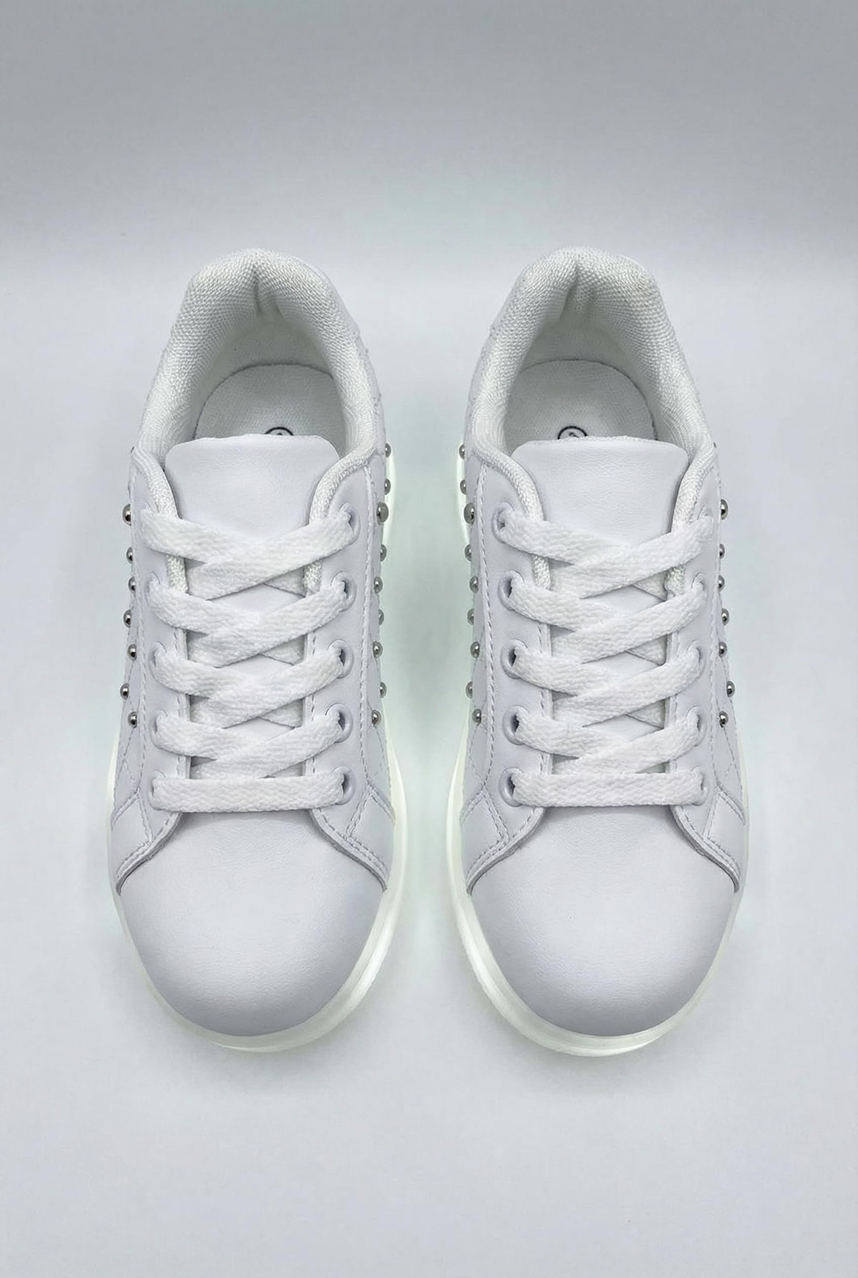 Scarpe da ginnastica bianche con luci a LED, trapuntate, con borchie, stringate, per ragazze