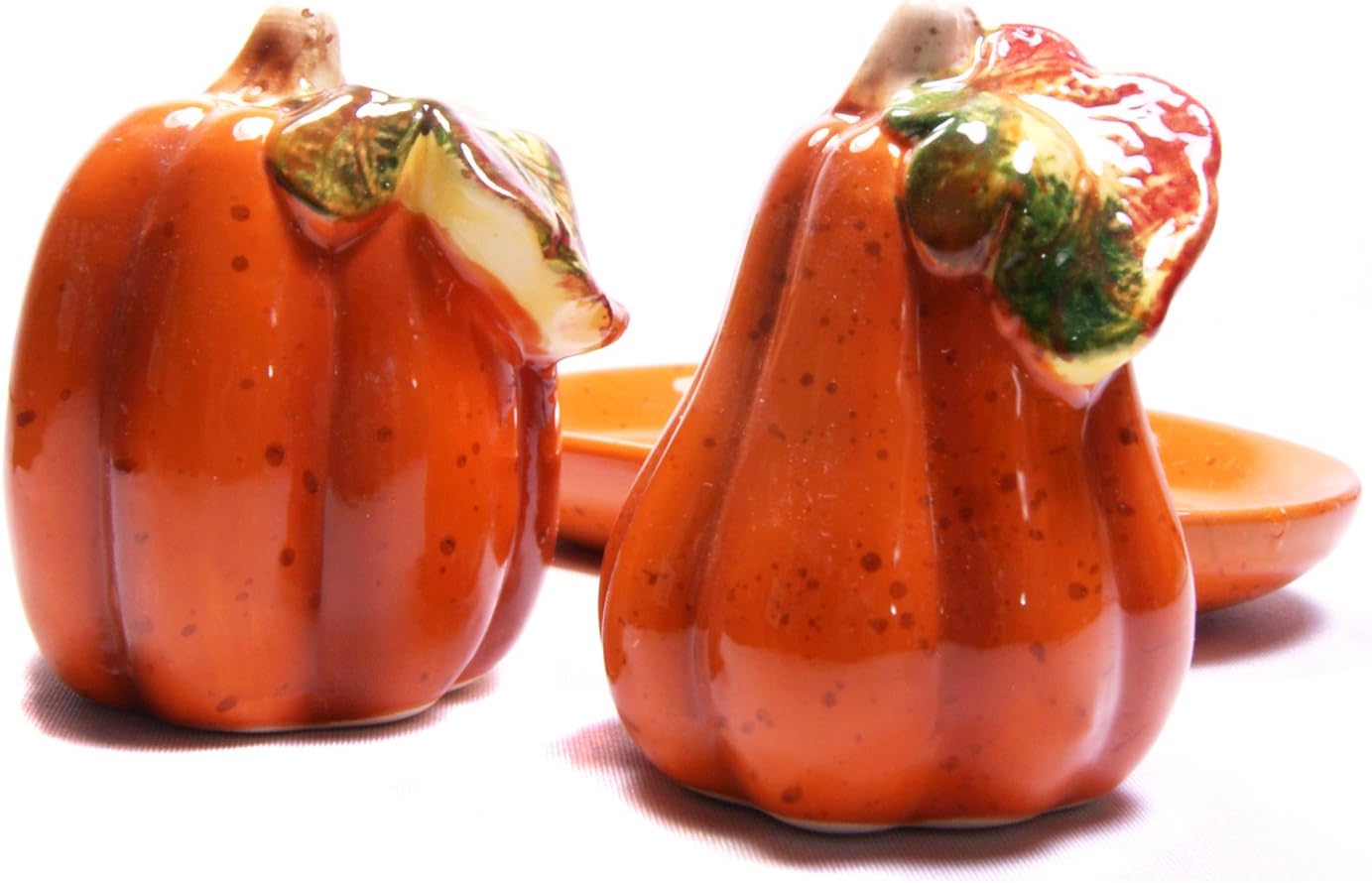 Pumpkin Patch Tabletop Salt & Pepper Shaker With Tray Set