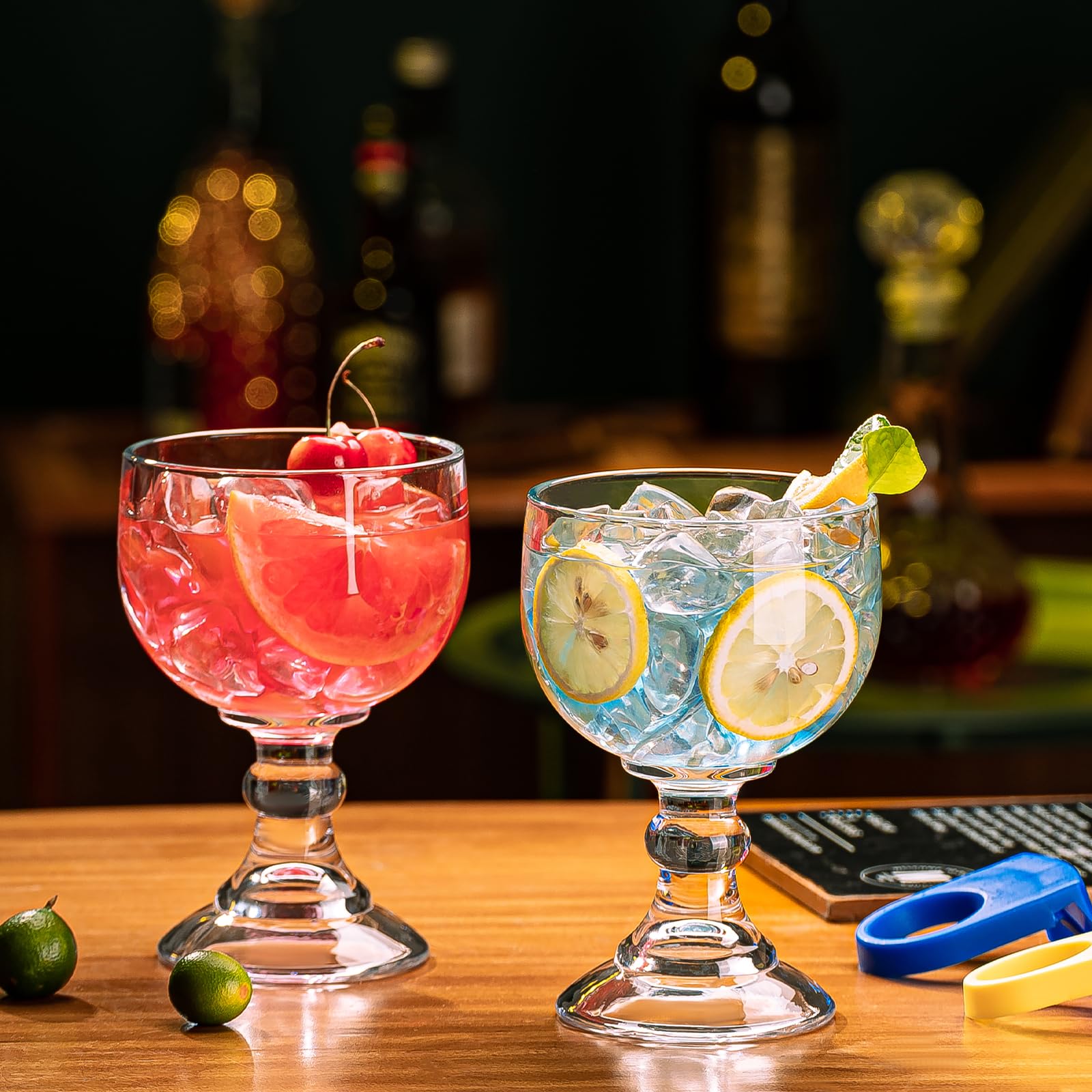 Schooner Biergläser 635 ml, 4er-Set, Extra großes Margarita-Glas mit 4 farbigen Clips, Garnelen-Cocktail-Kelch, große Kelchgläser mit dickem Boden, kristallklares Glas für die Bar