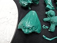 Vista 4 de Pegasus Hobbies 1:8 Escala Alien Creature 7 Modelo Kit