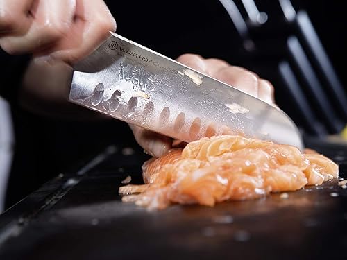 Miniatura 6 de WÜSTHOF Classic IKON Cuchillo Santoku de borde hueco de 5 pulgadas, color negro