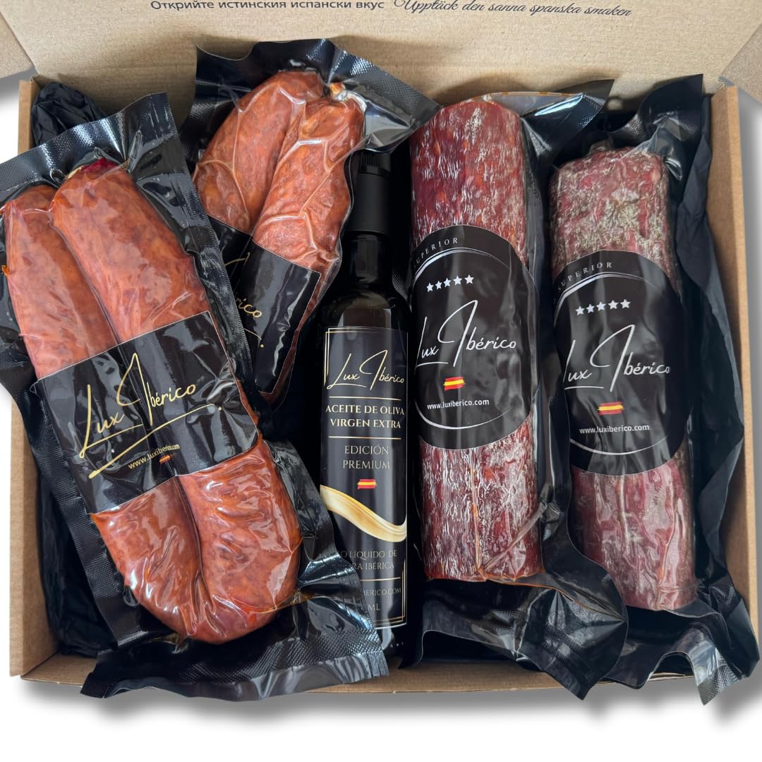 Caja Regalo Gourmet "Regina" - Embutido Ibérico, Morcilla y Aceite | Chorizo y salchichón ibérico de 500g, morcilla patatera, achorizada picante y aceite de oliva virgen extra.