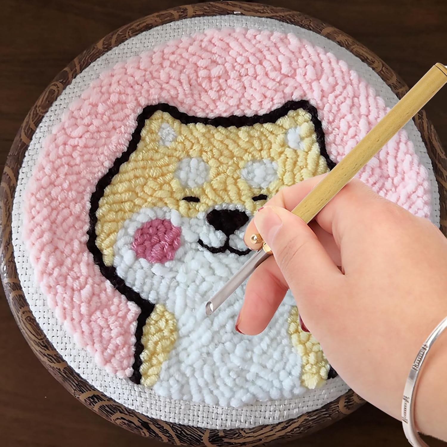 FRCOLOR Craft Punch Needle with Wooden Handle and Iron Material, Effortless to Use Embroidery Stitching Tool for Sewing Works and Decorative Paintings