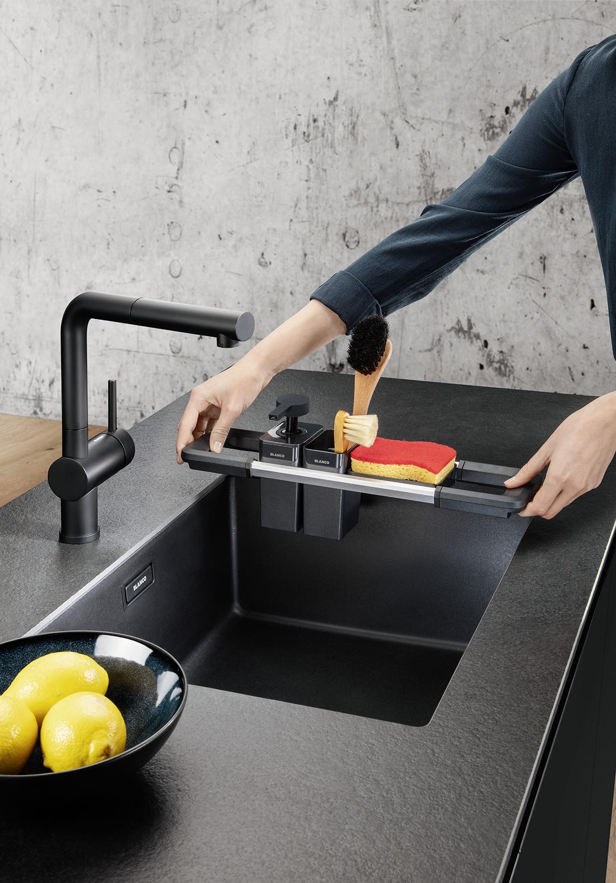 BLANCO Worktop Organizer Spülmittelspender | Seifenspender für Küchenspülen | 200 ml Füllmenge | Spülmittel, Seife, Reinigungsmittel | Reinigungscontainer für Utensilien & Abtropfschale