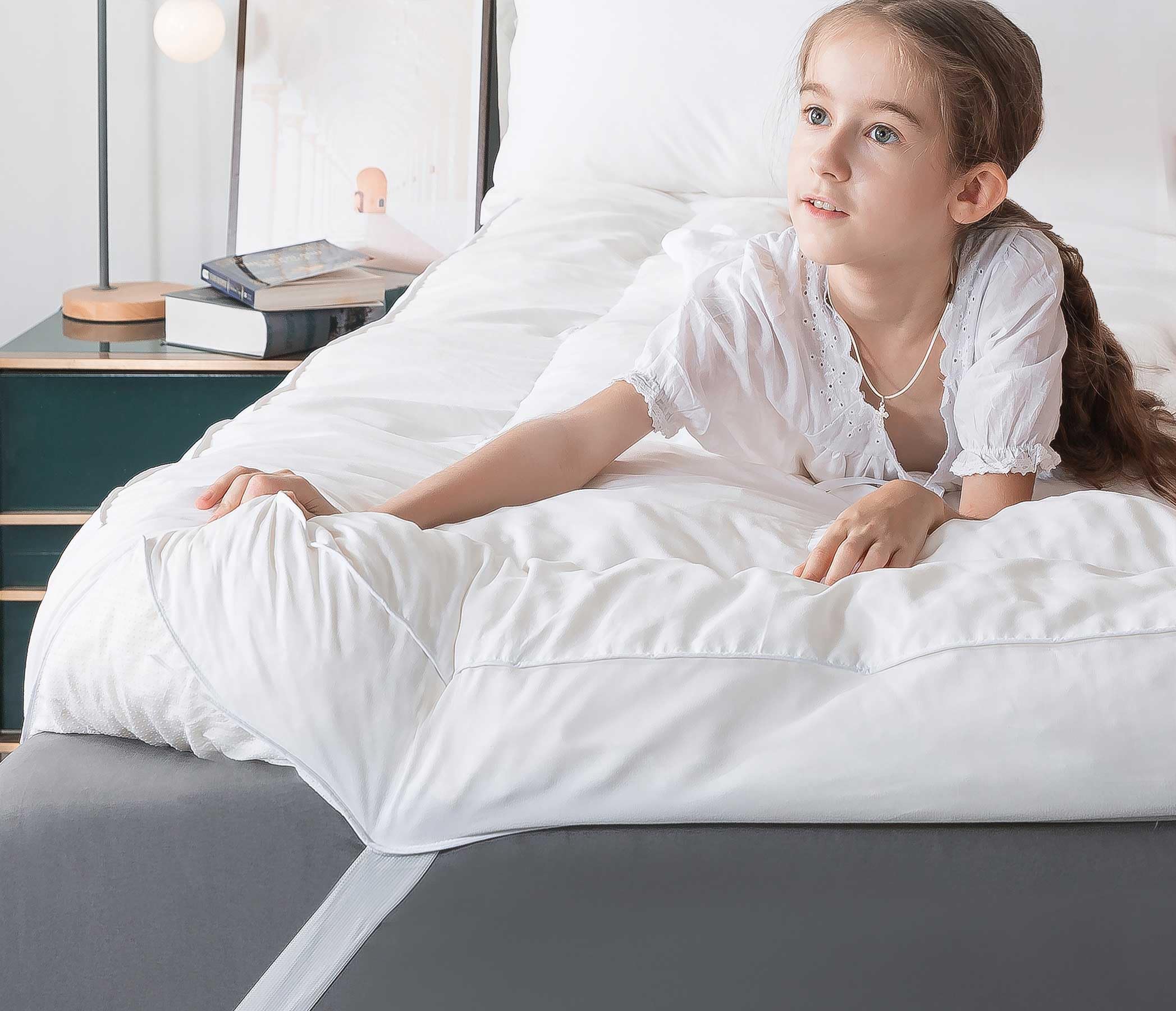 WhatsBedding 5 Inch Memory Foam Mattress Topper Full Size, 100% Cotton Cover Breathable Fluffy Shredded Memory Foam Filled Pillow Top, Anti-Slip Bottom, 4 Anchor Elastic Bands, 75x54x5 Inch