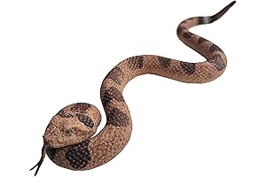 Rattlesnake Realistic Rubber Toy: Terrifying Yet Harmless Reptile for Entertainment or Pest Deterrence