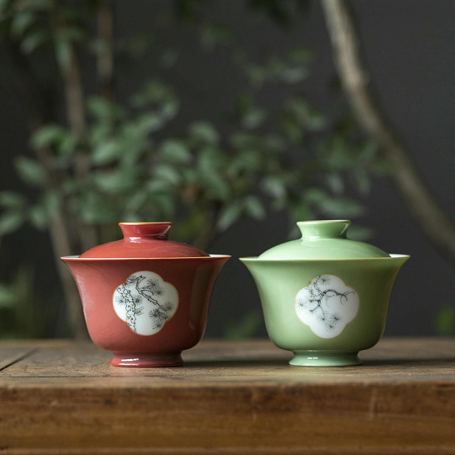 Chinese-style hand-painted pine tree two-lid bowl, household ceramic non-scalding tea bowl - red