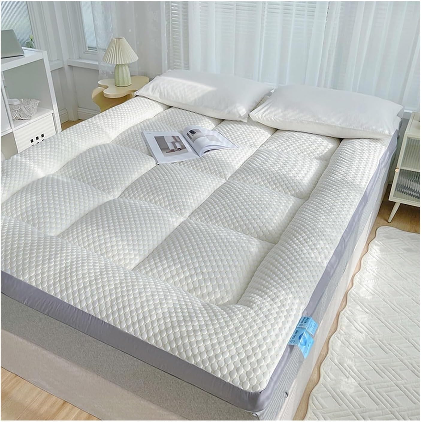 Matelas Futon Japonais 1.5mx2m Pliable et Portable, Matériau en Polyester Peluche, Rempli à 100% de Fibres de Duvet, Confortable et Adaptable, Couleur 01, Marque Générique