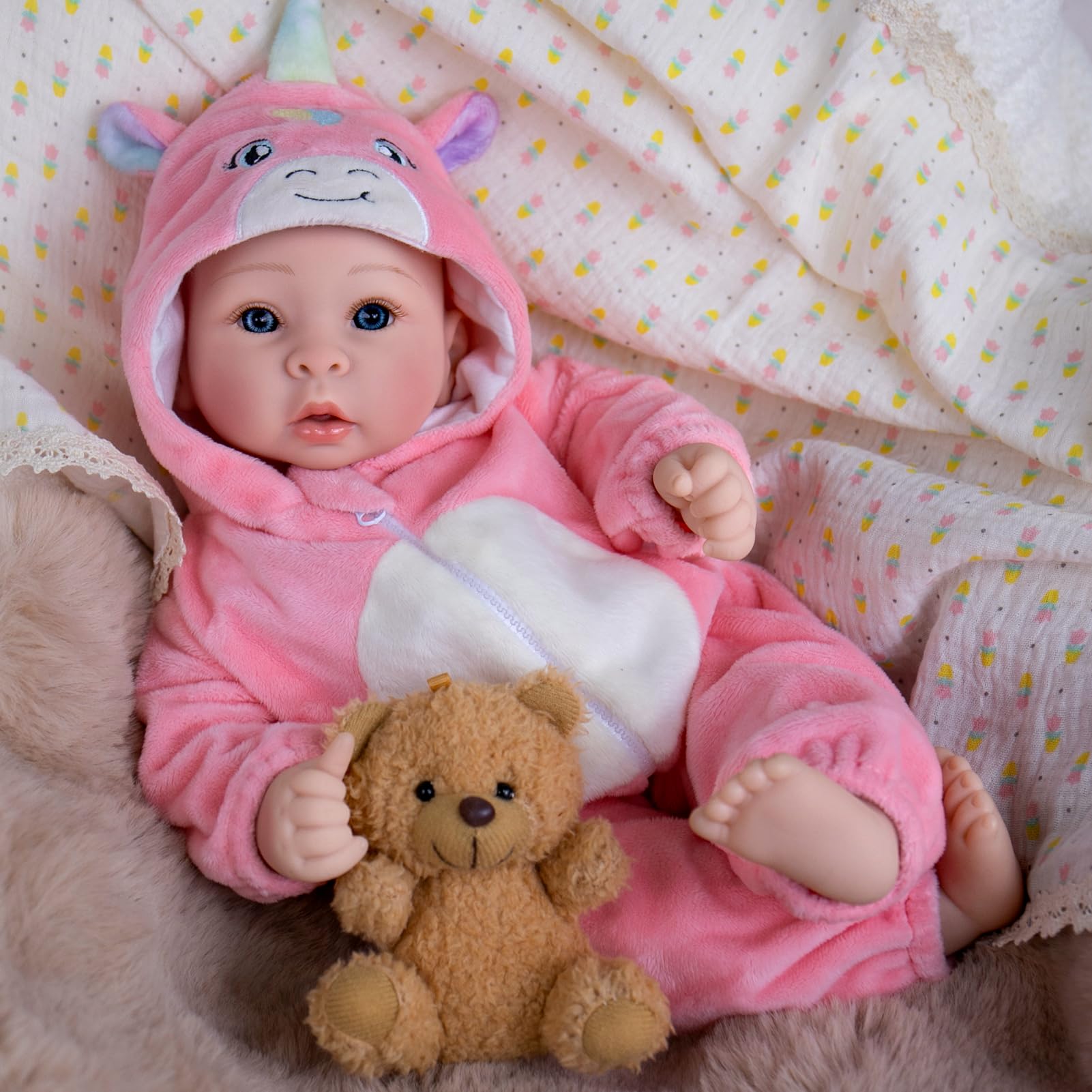 Amazon.com: UOFTKIZ Baby Dolls - 17 Inches Real Life Girl Dolls